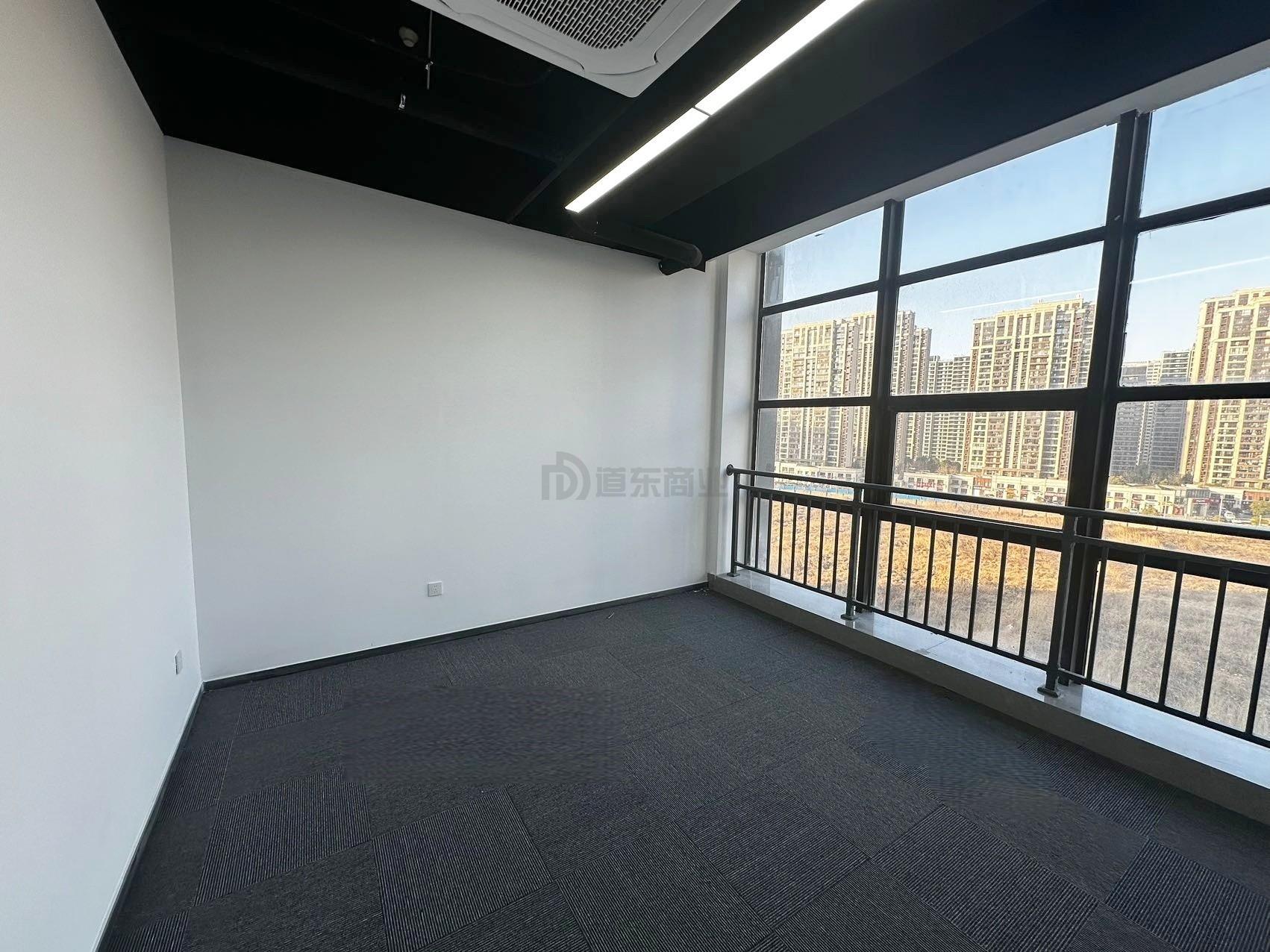 国慧商务广场面积309平