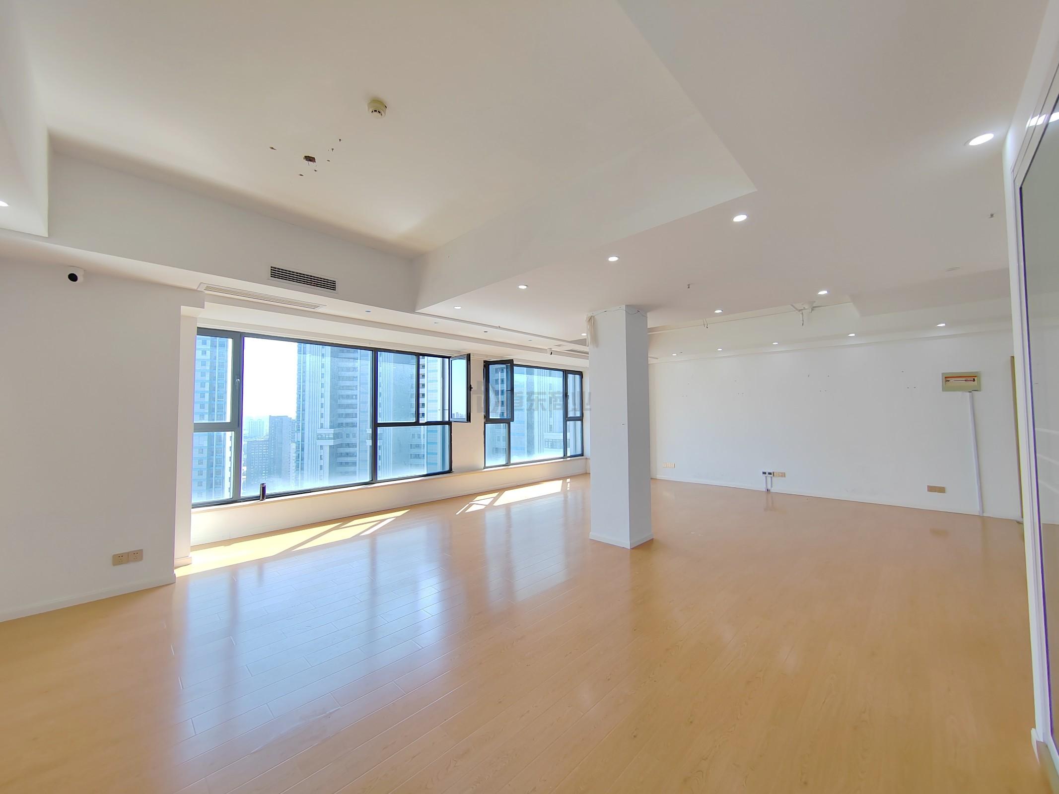 茂业时代广场面积106平