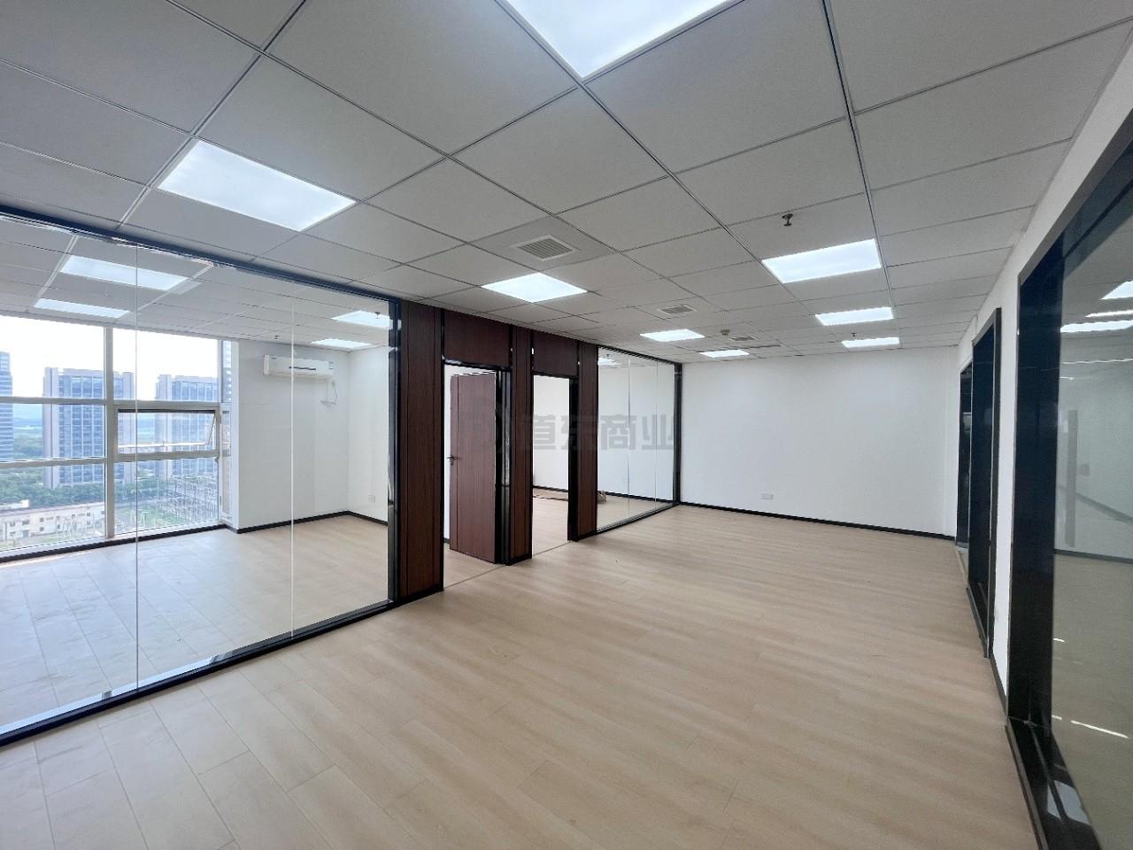 宝通大厦面积114平