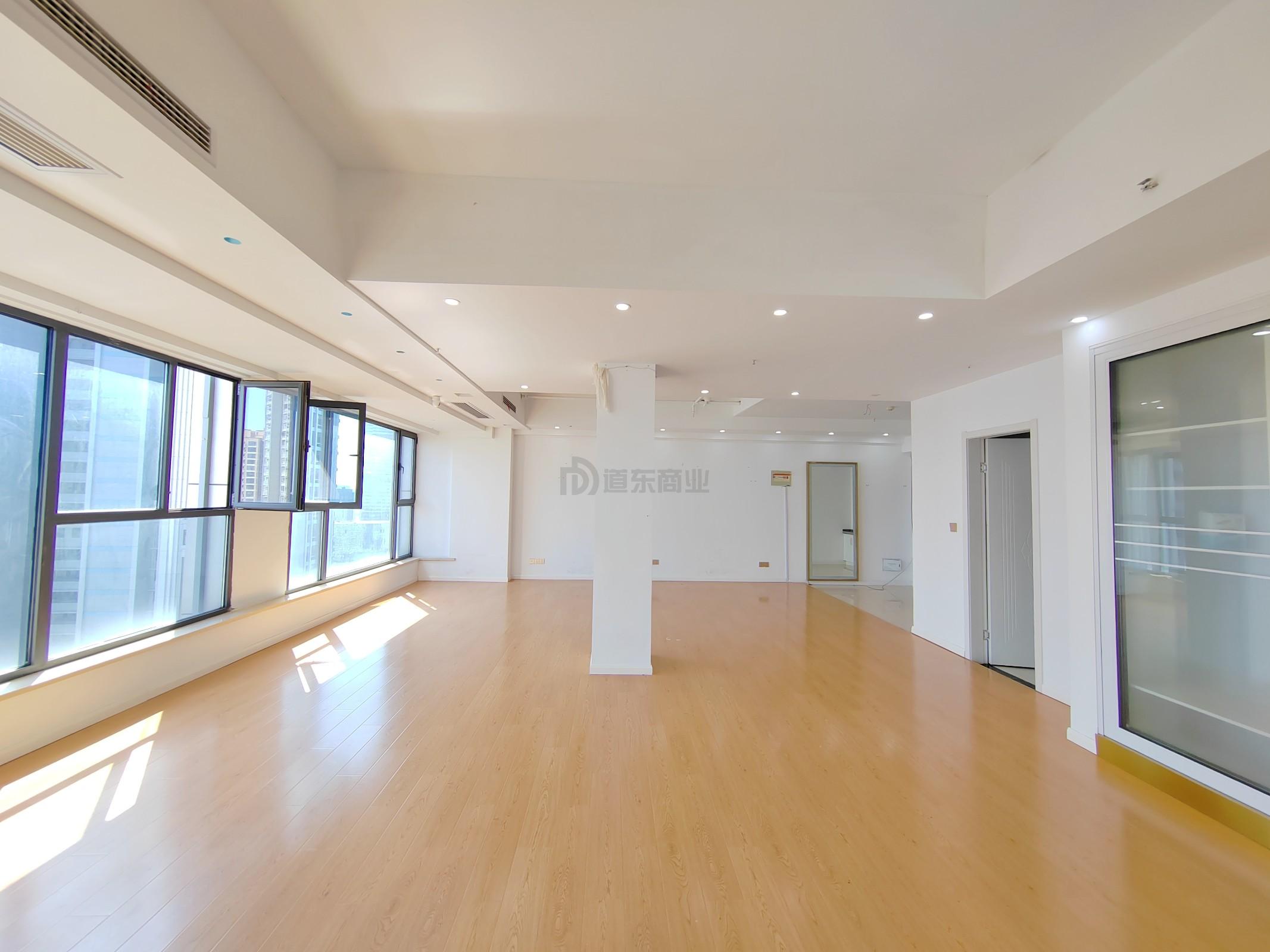 茂业时代广场面积106平