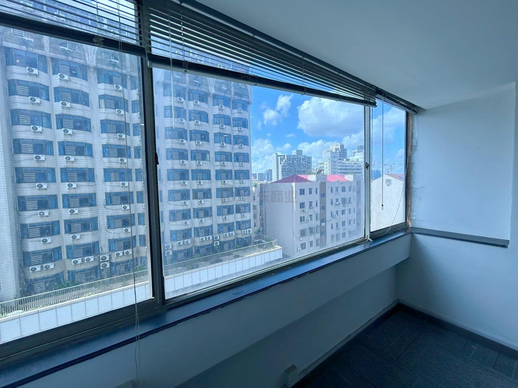 建设发展大厦面积40平