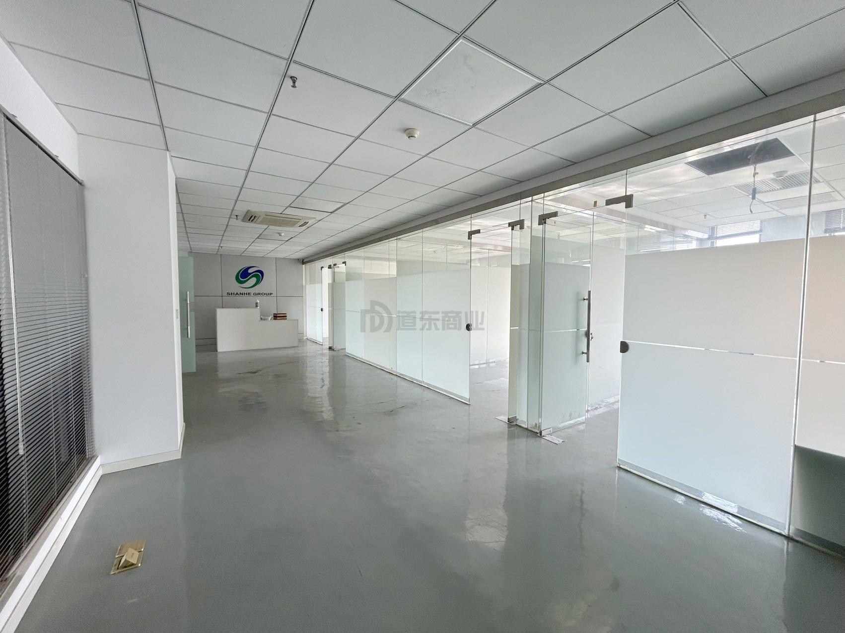 星海大厦面积186平