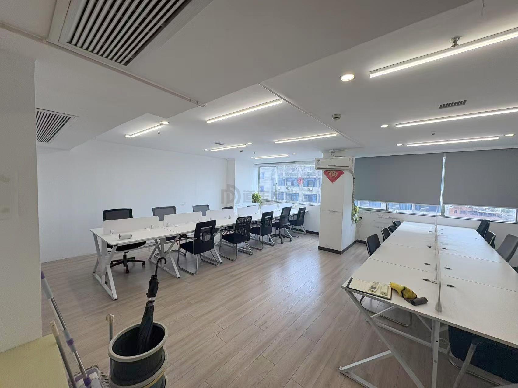 建设发展大厦面积110