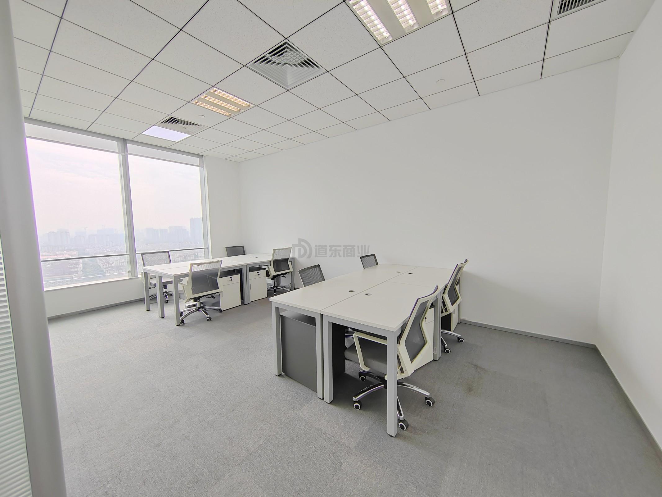 国金中心面积95平