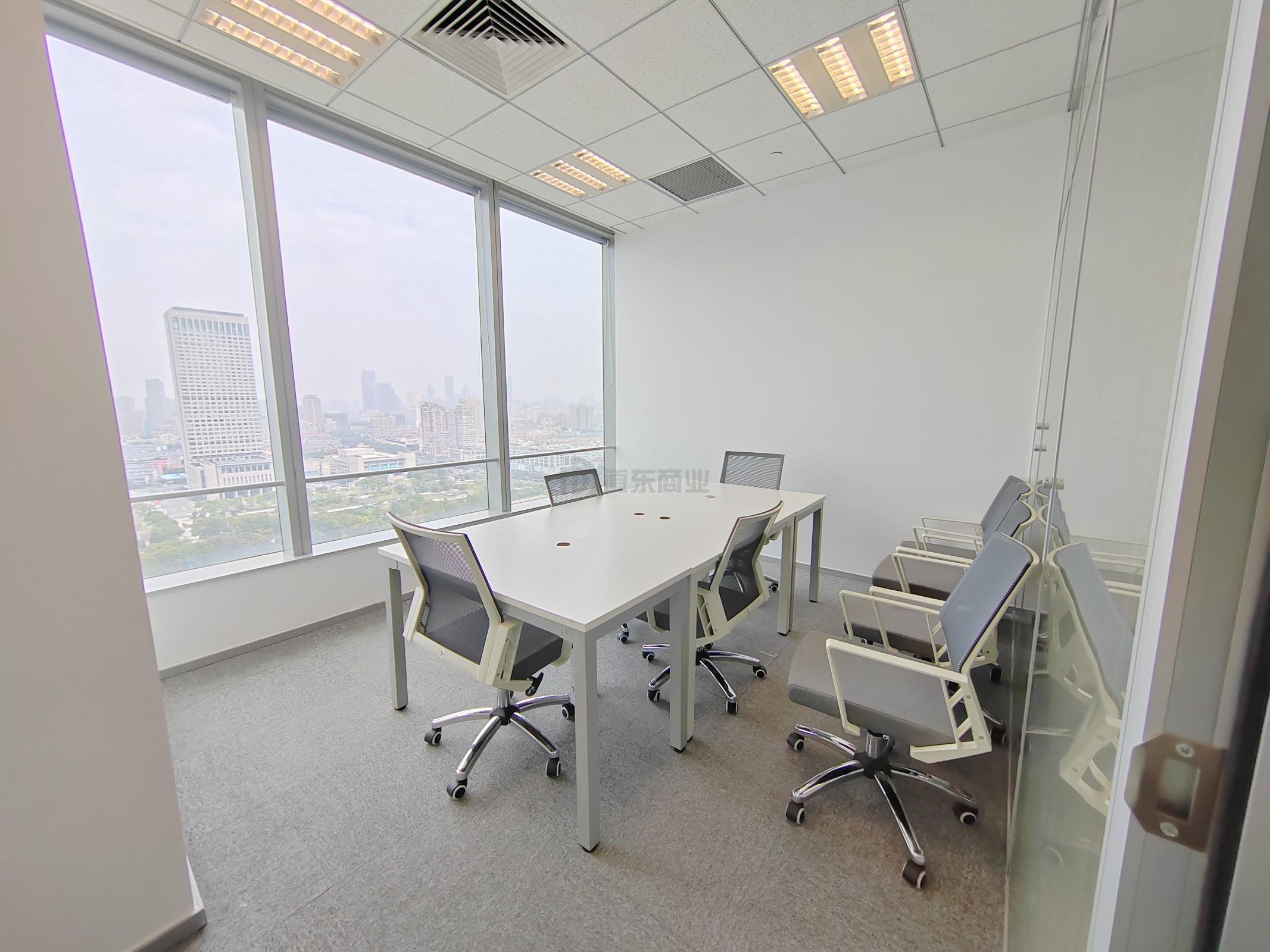 国金中心面积88平