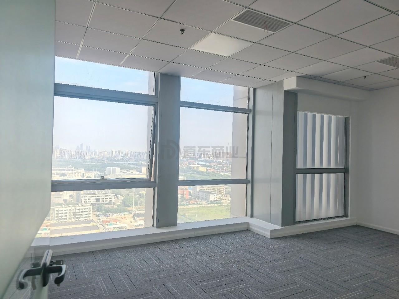 华发传感大厦面积170平