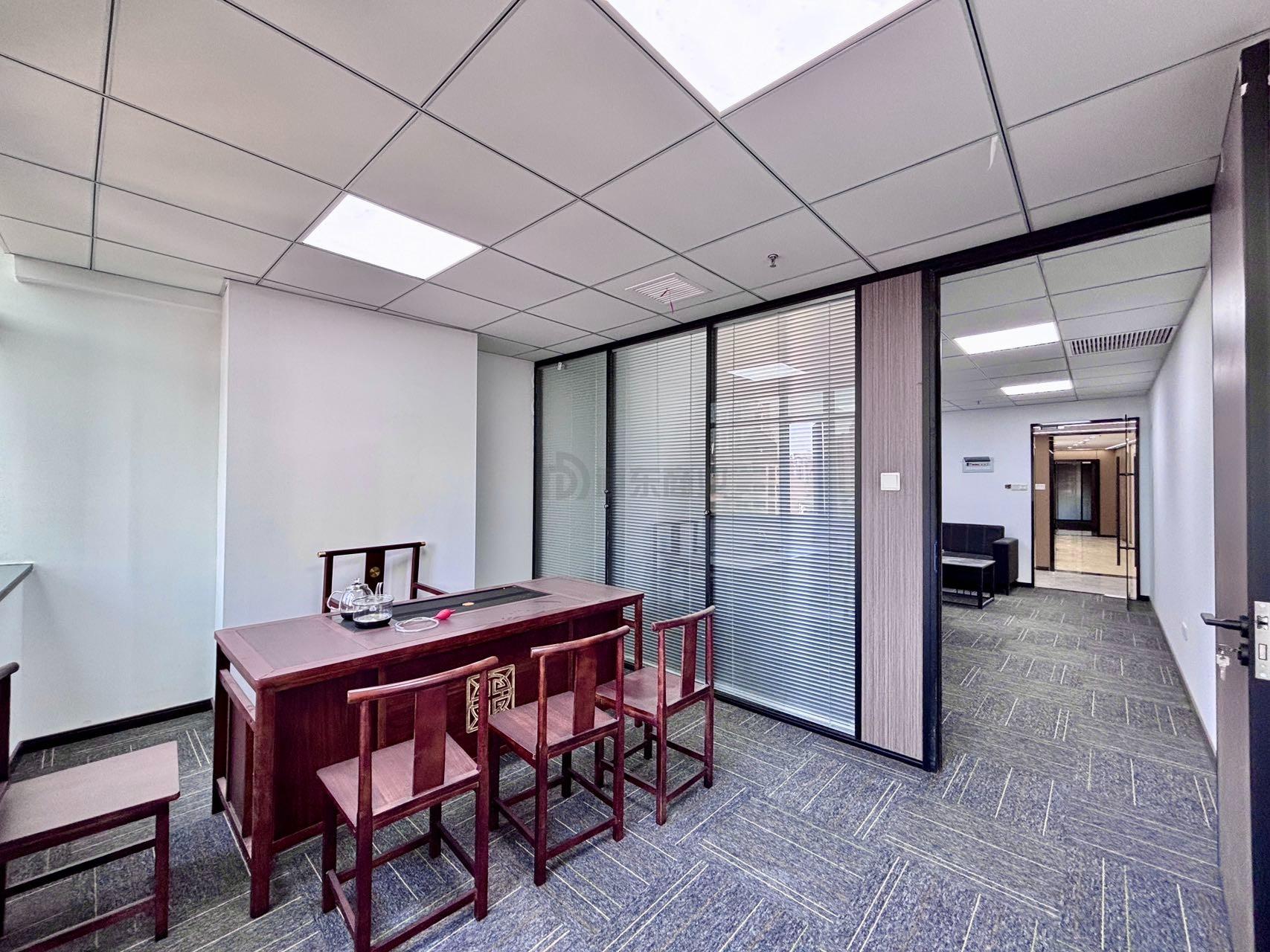 锡银大厦面积70平