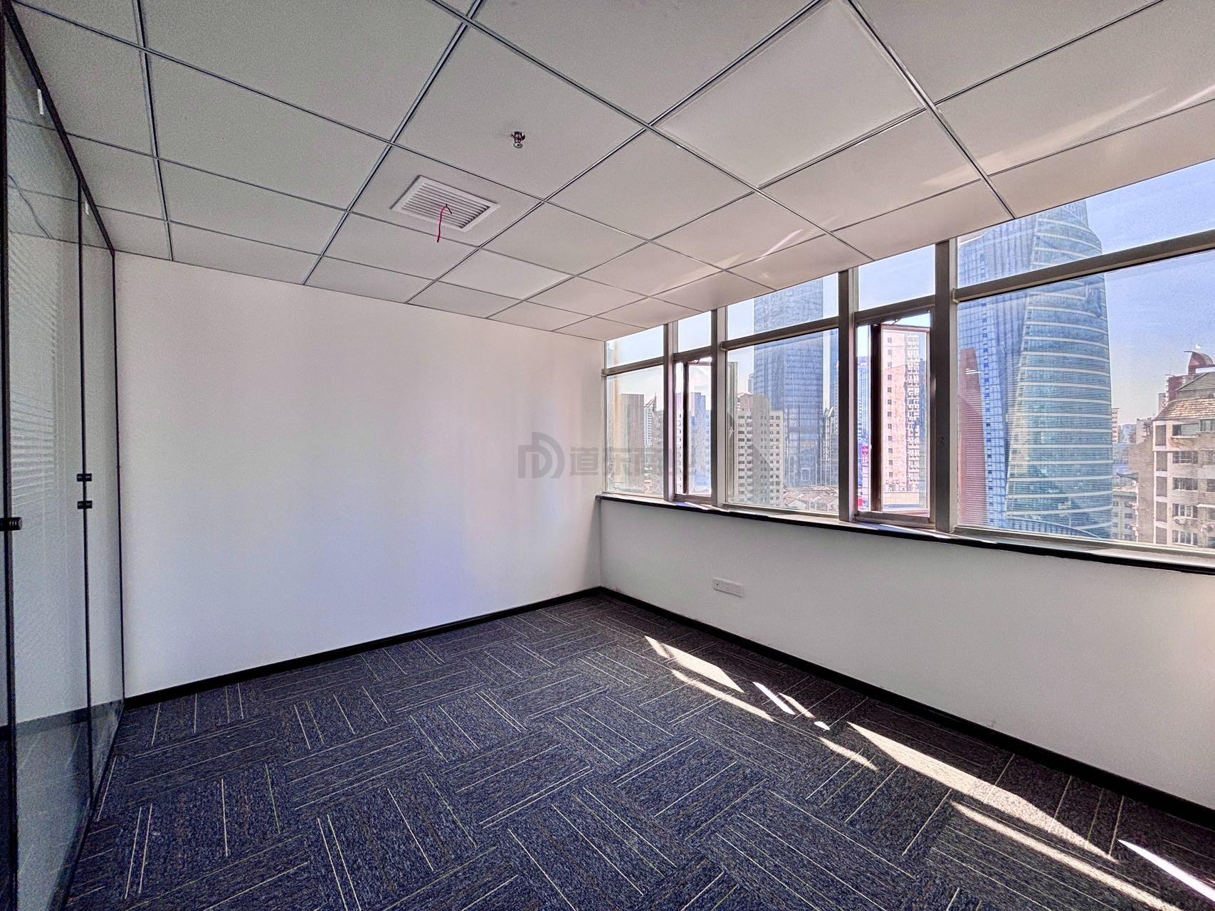 锡银大厦面积75平