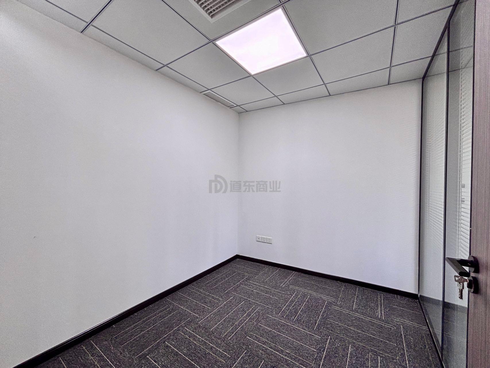 锡银大厦面积70平