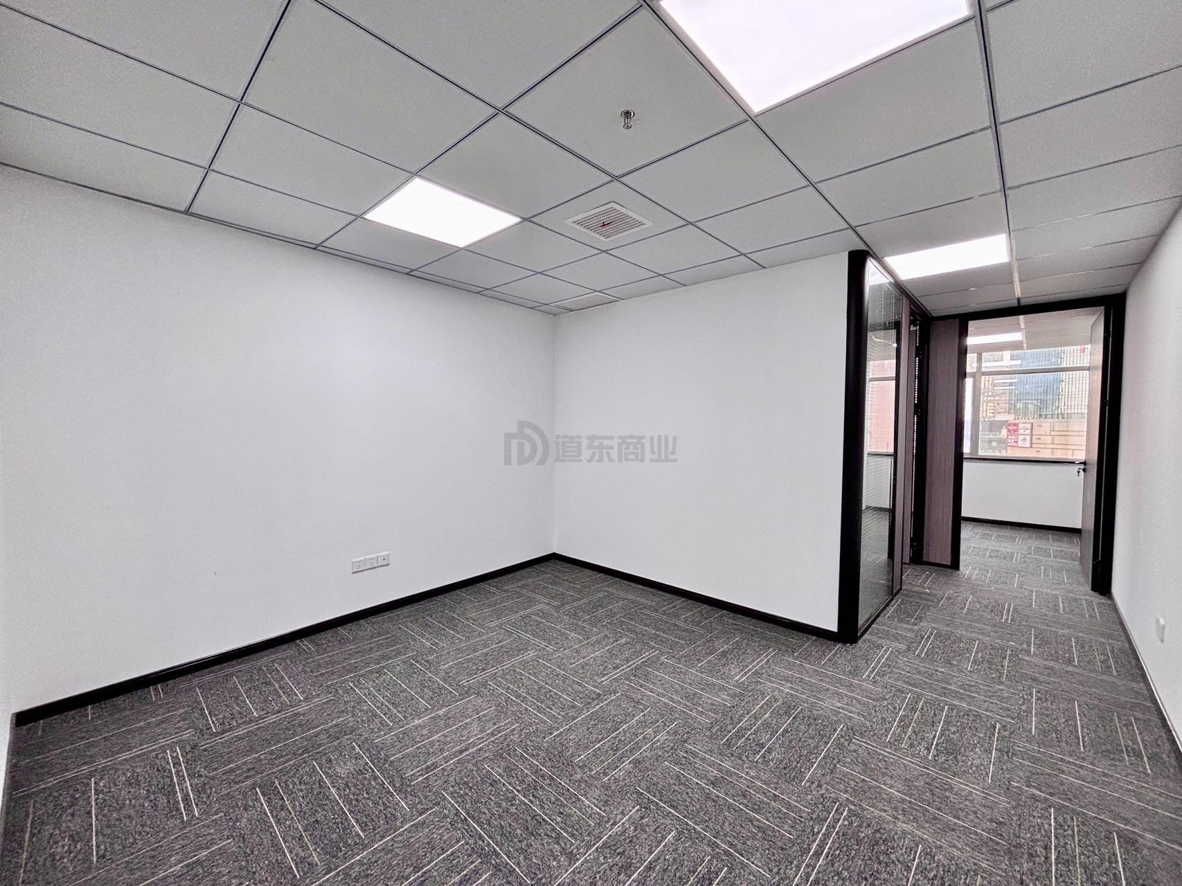 锡银大厦面积70平