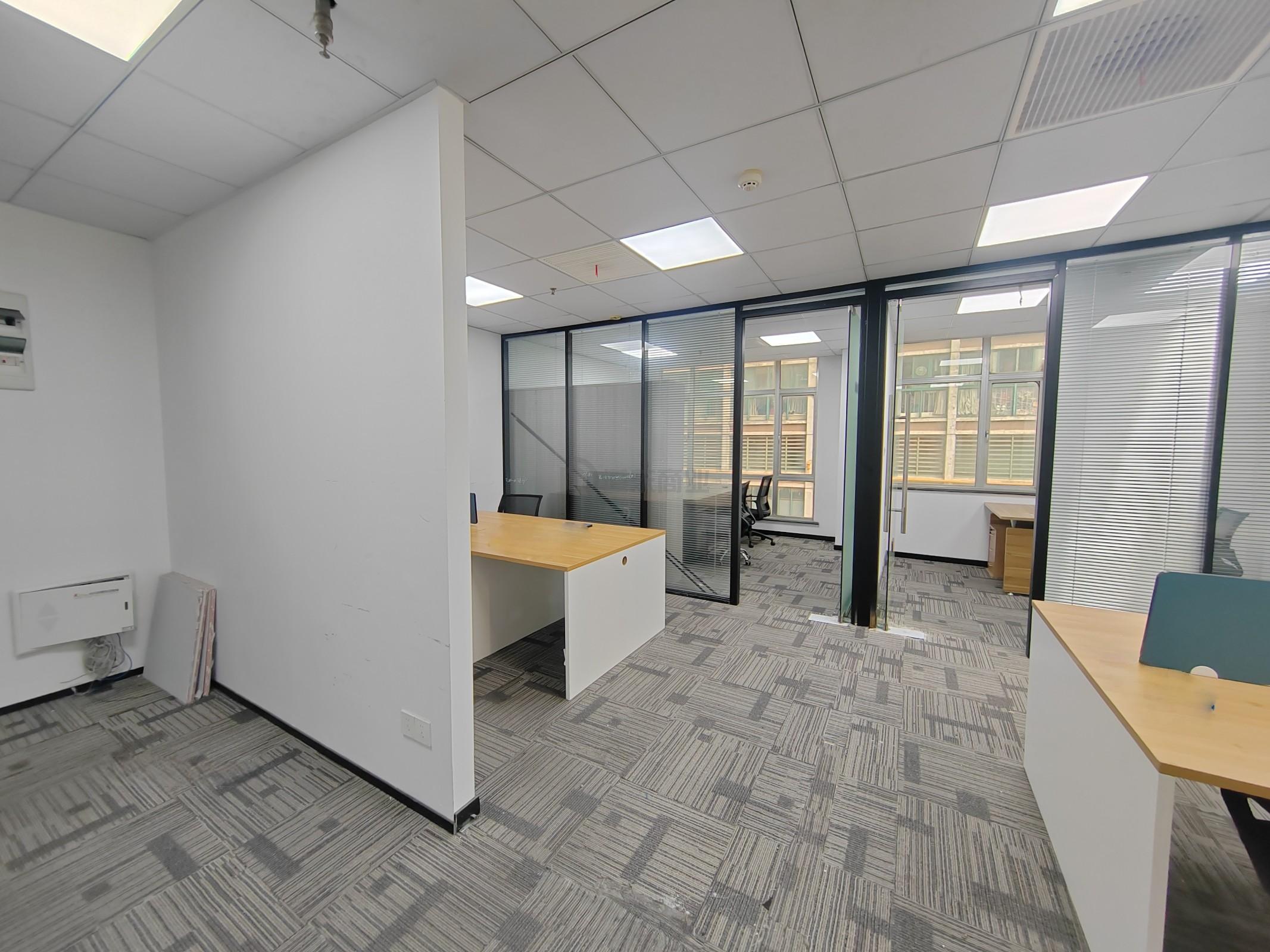 先行大厦面积104平