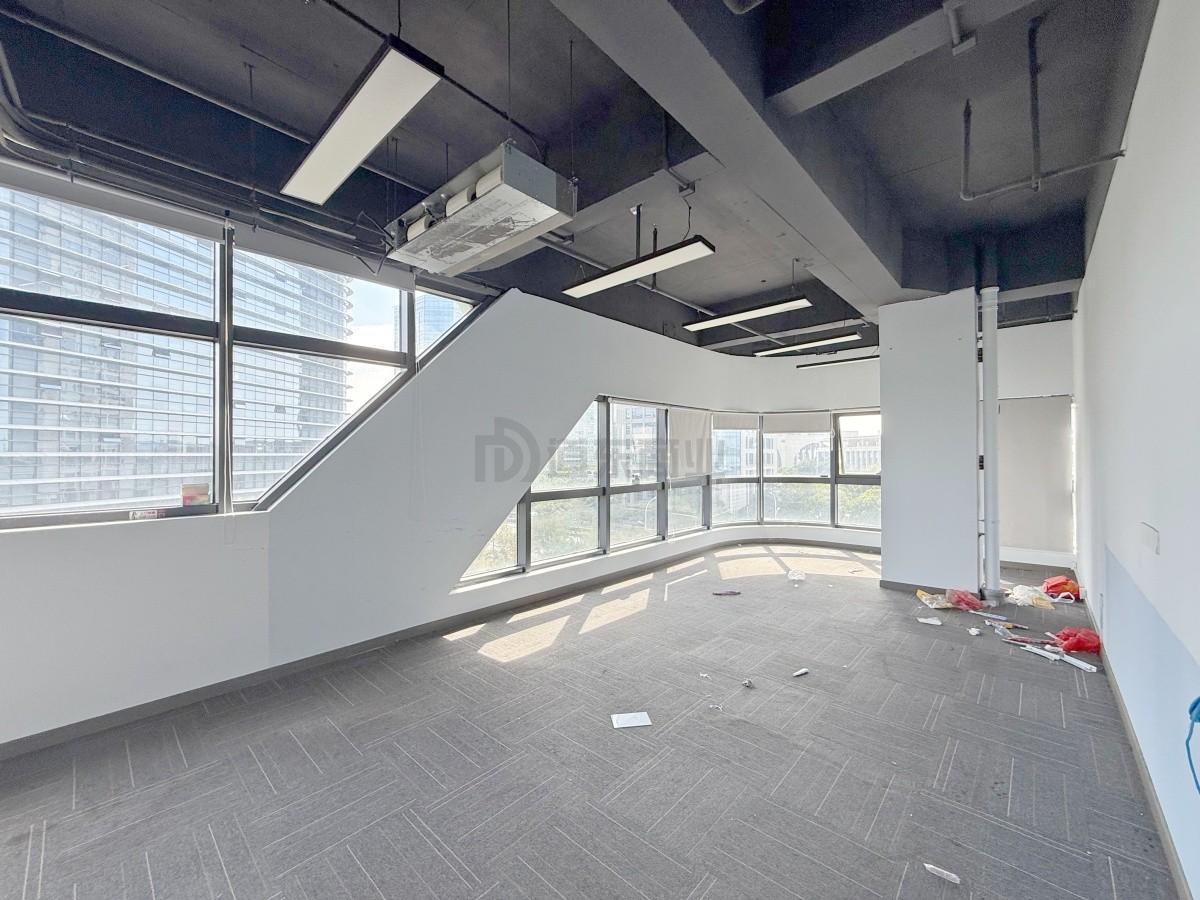 天亿大厦面积892平