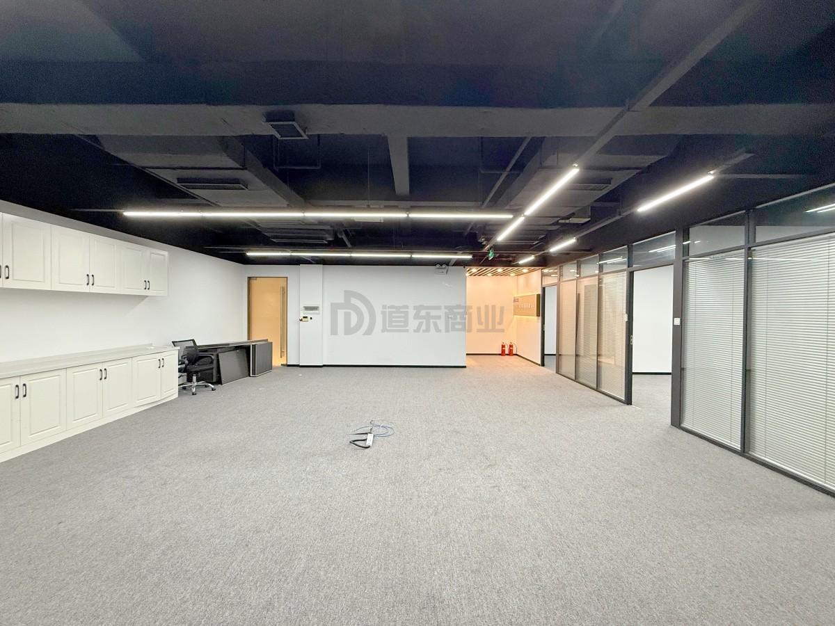 海岸中心面积224平