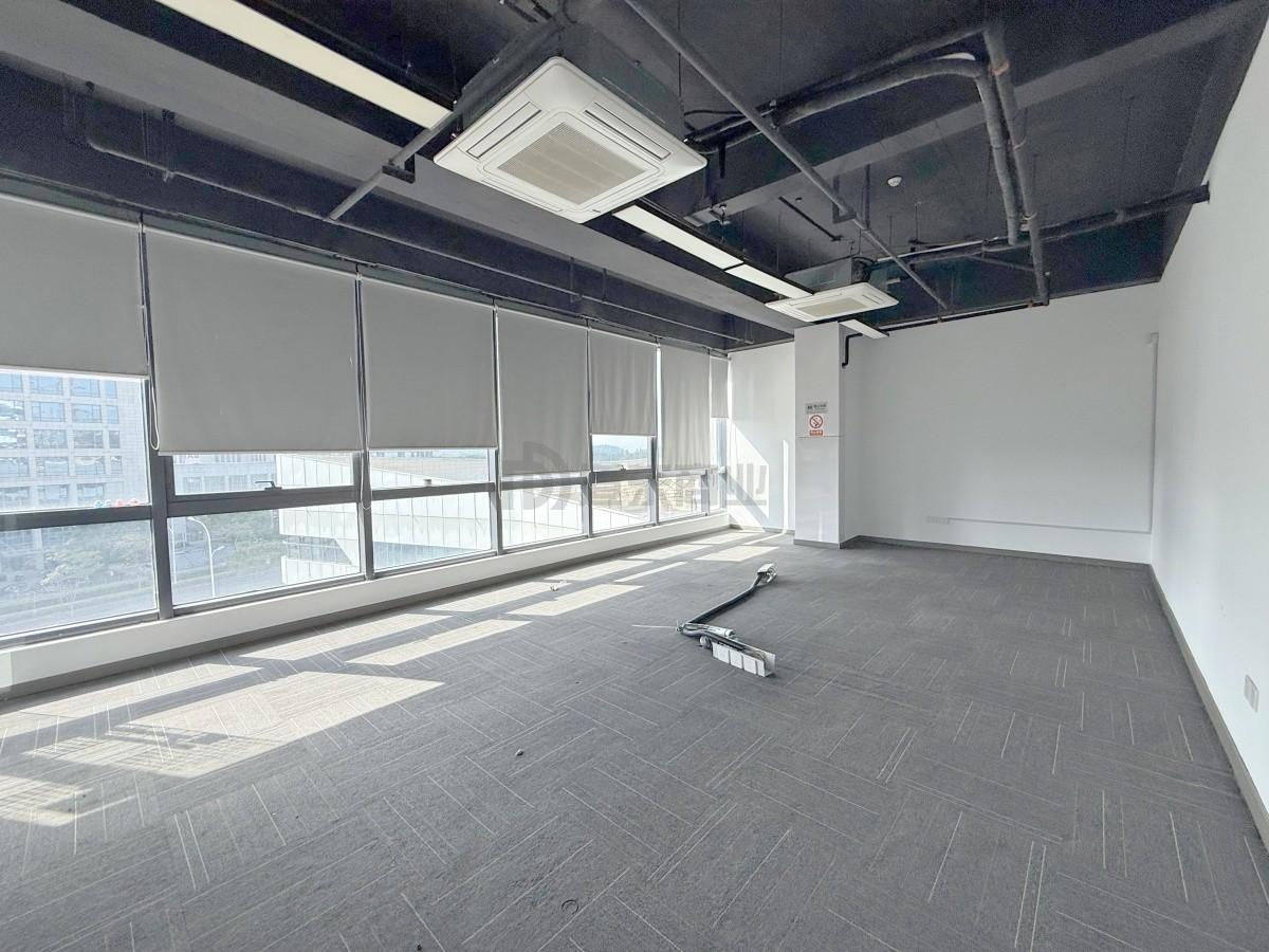 天亿大厦面积892平