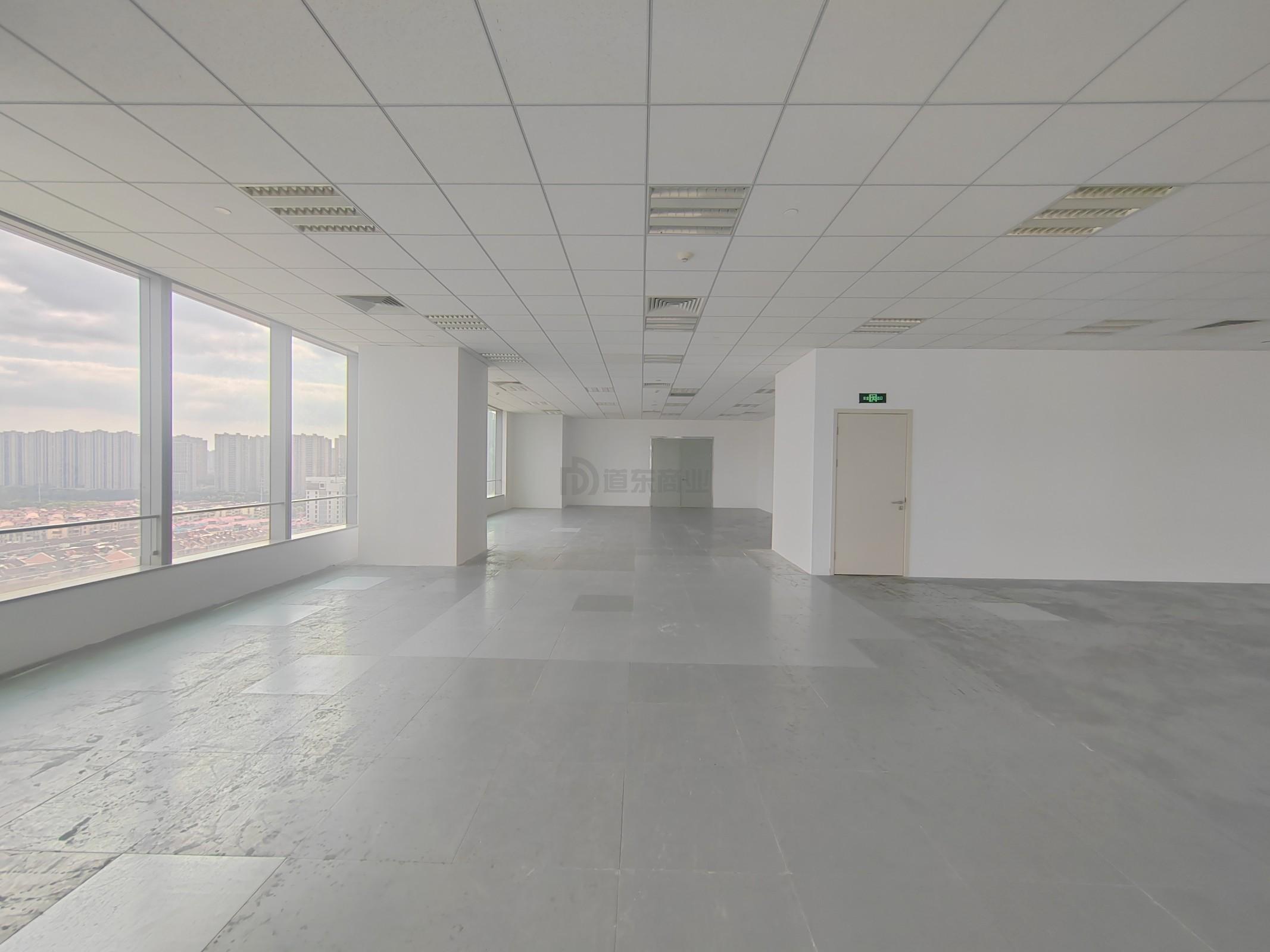 国金中心面积486平