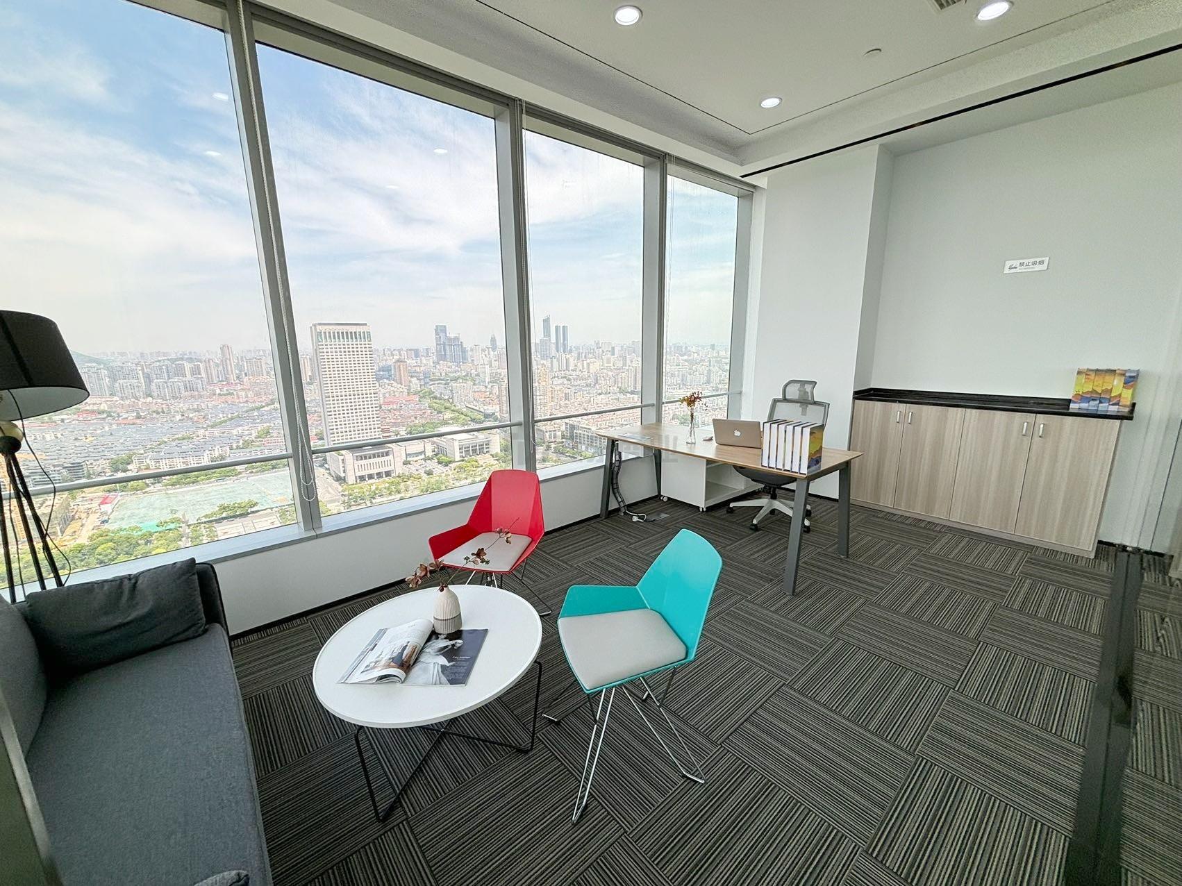 国金中心面积180平