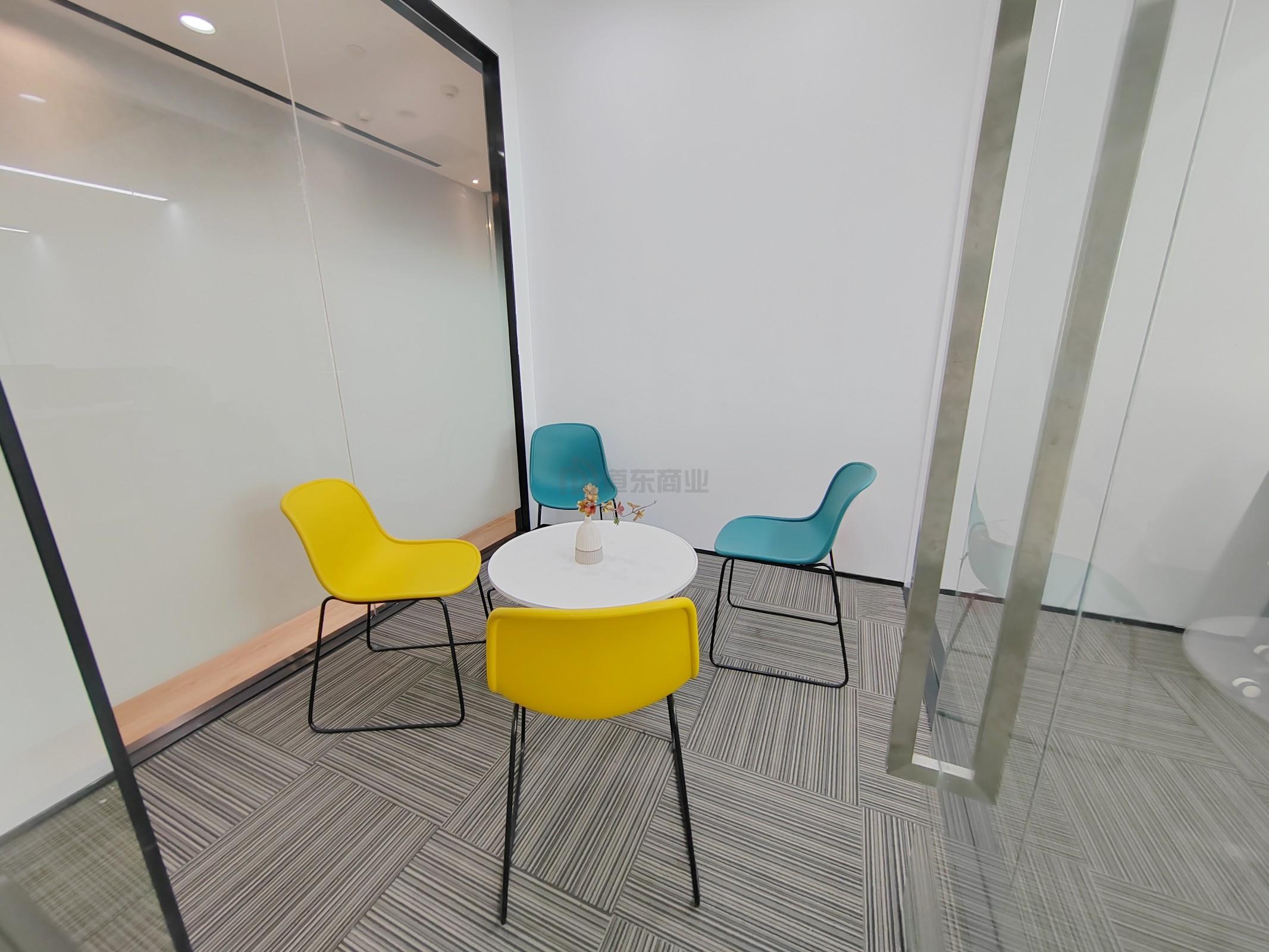 国金中心面积90平