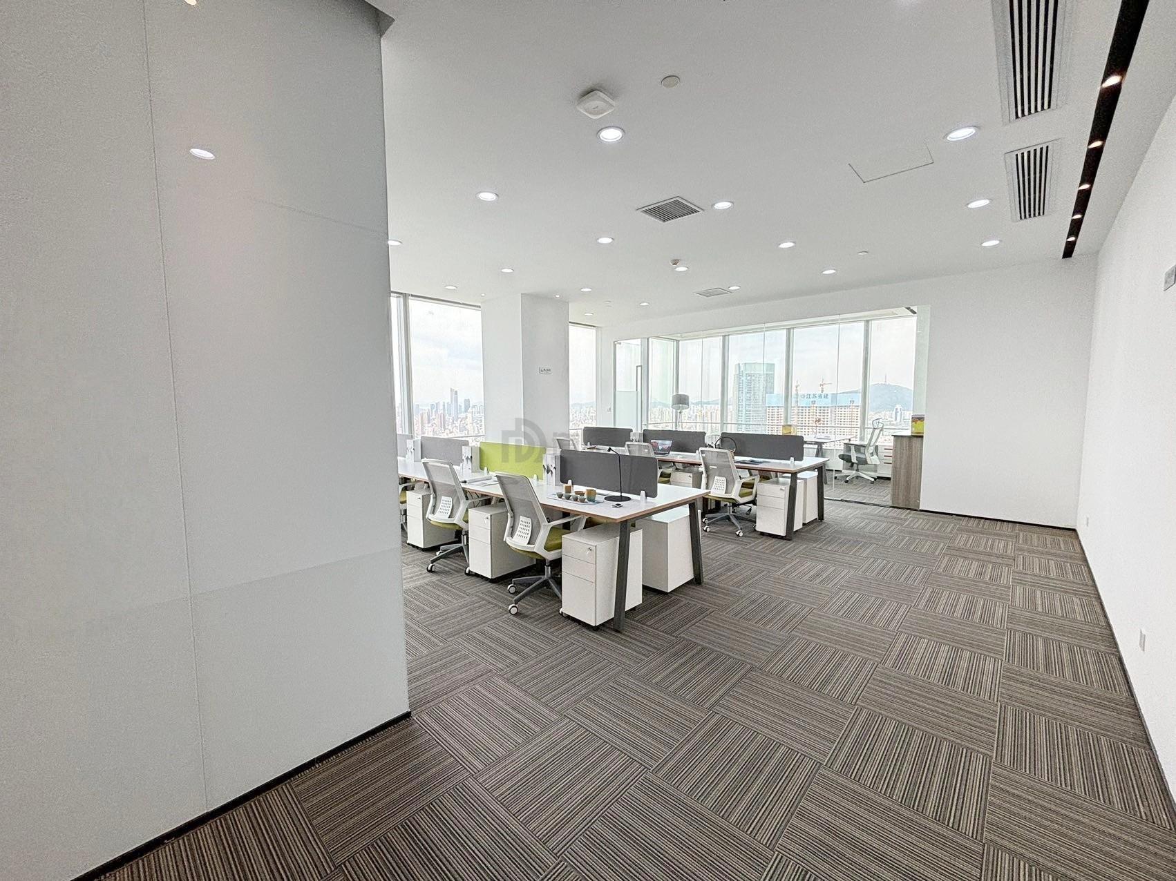 国金中心面积180平