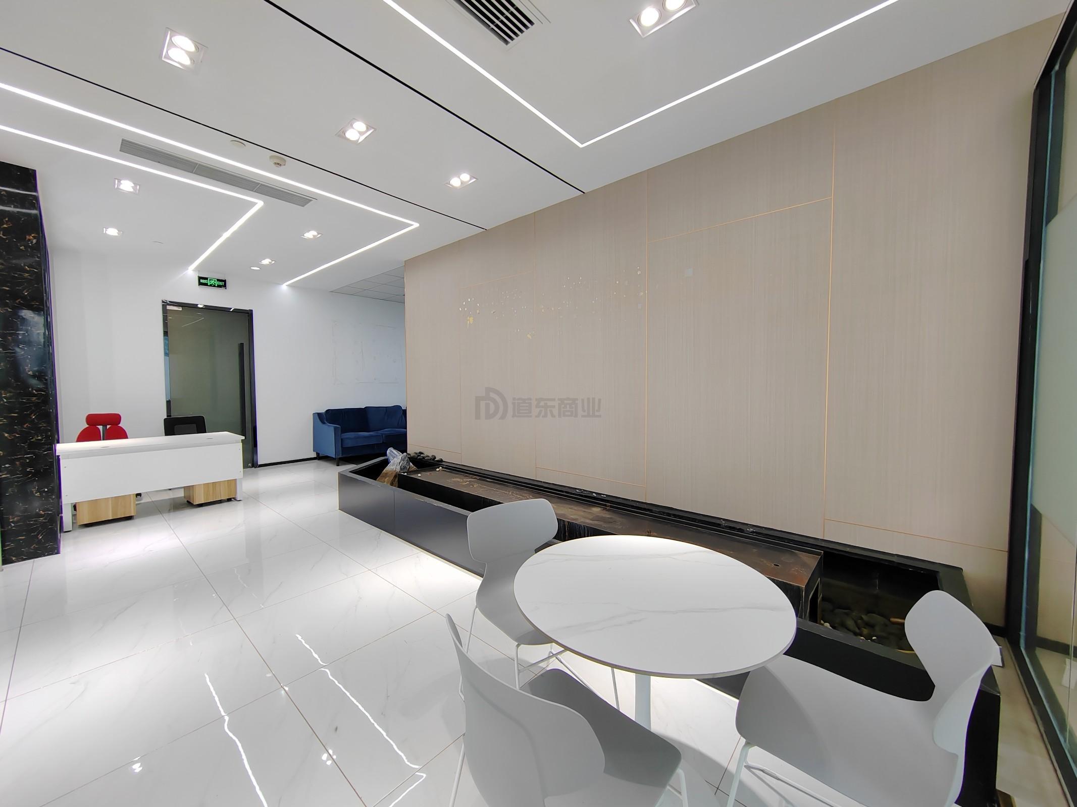 国金中心面积221平