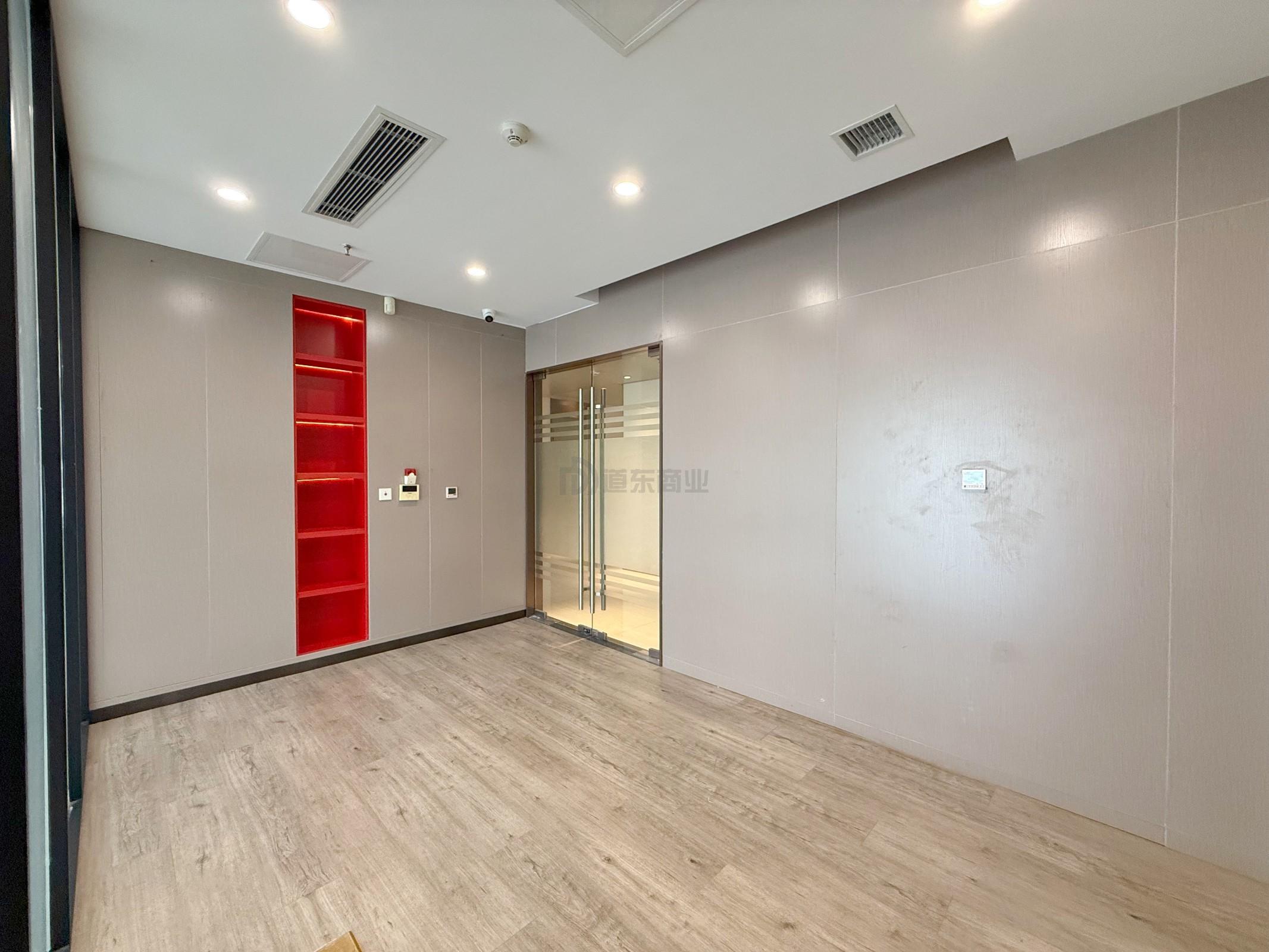 海岸中心面积196平