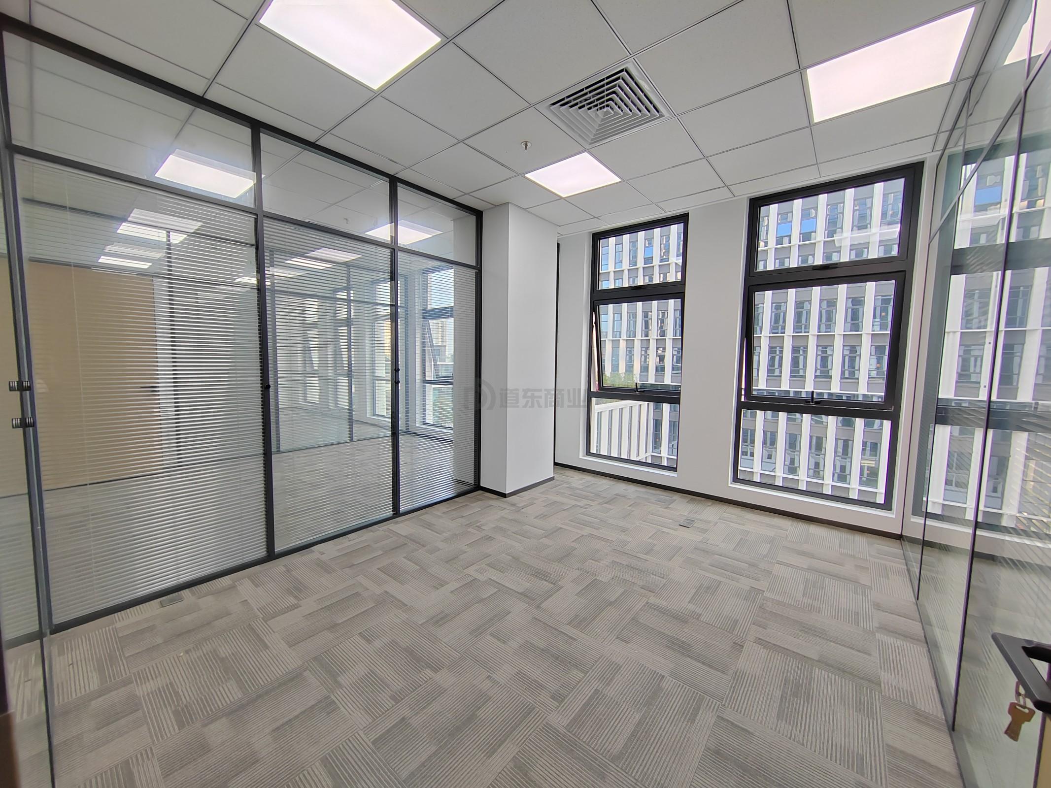 天圣达科创中心面积295平