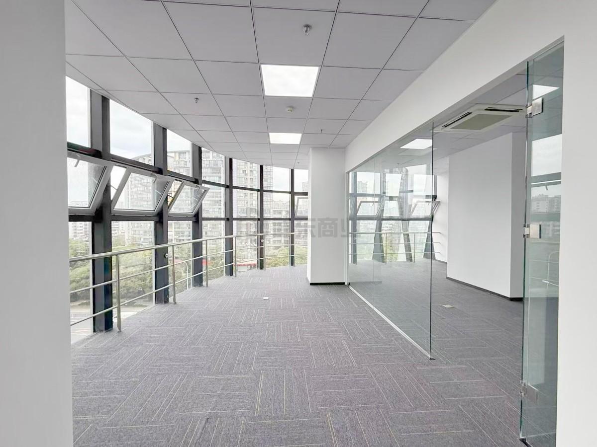 芯享汇面积191平