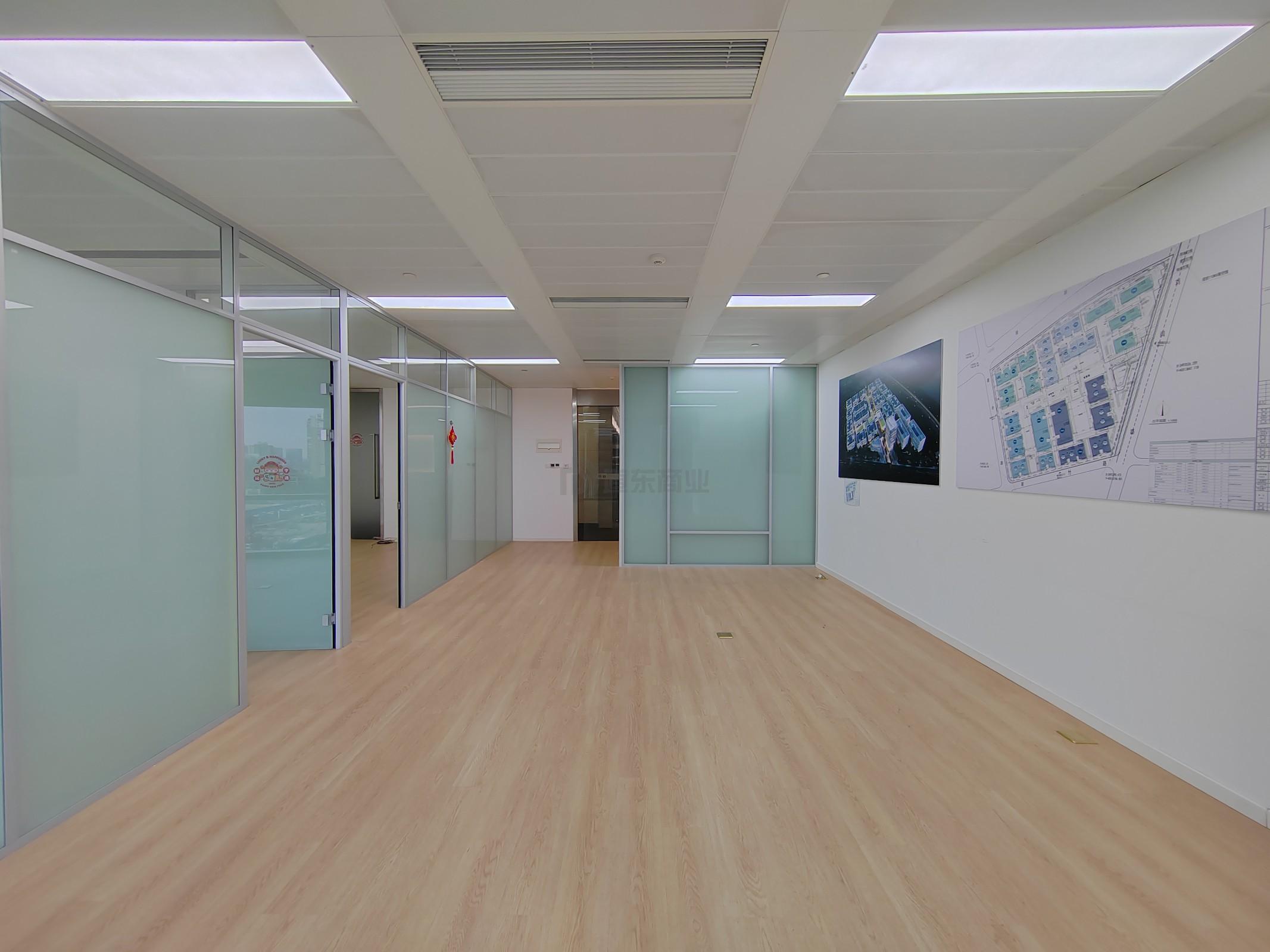 上海中心城开国际面积121平