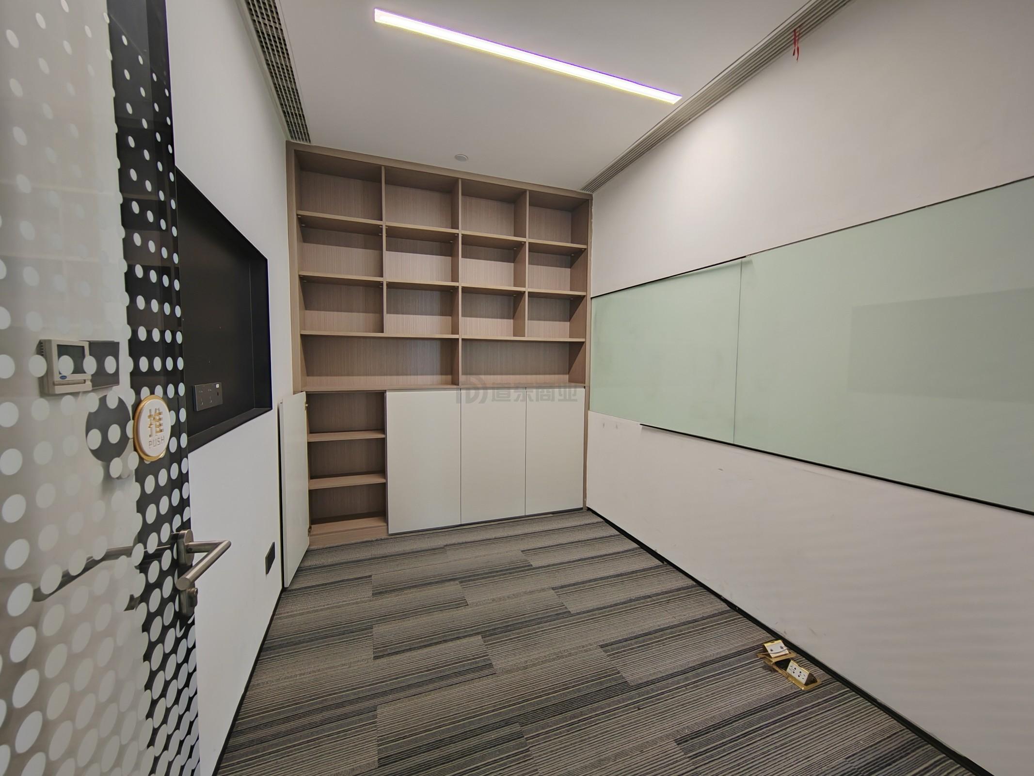 上海中心城开国际面积874平