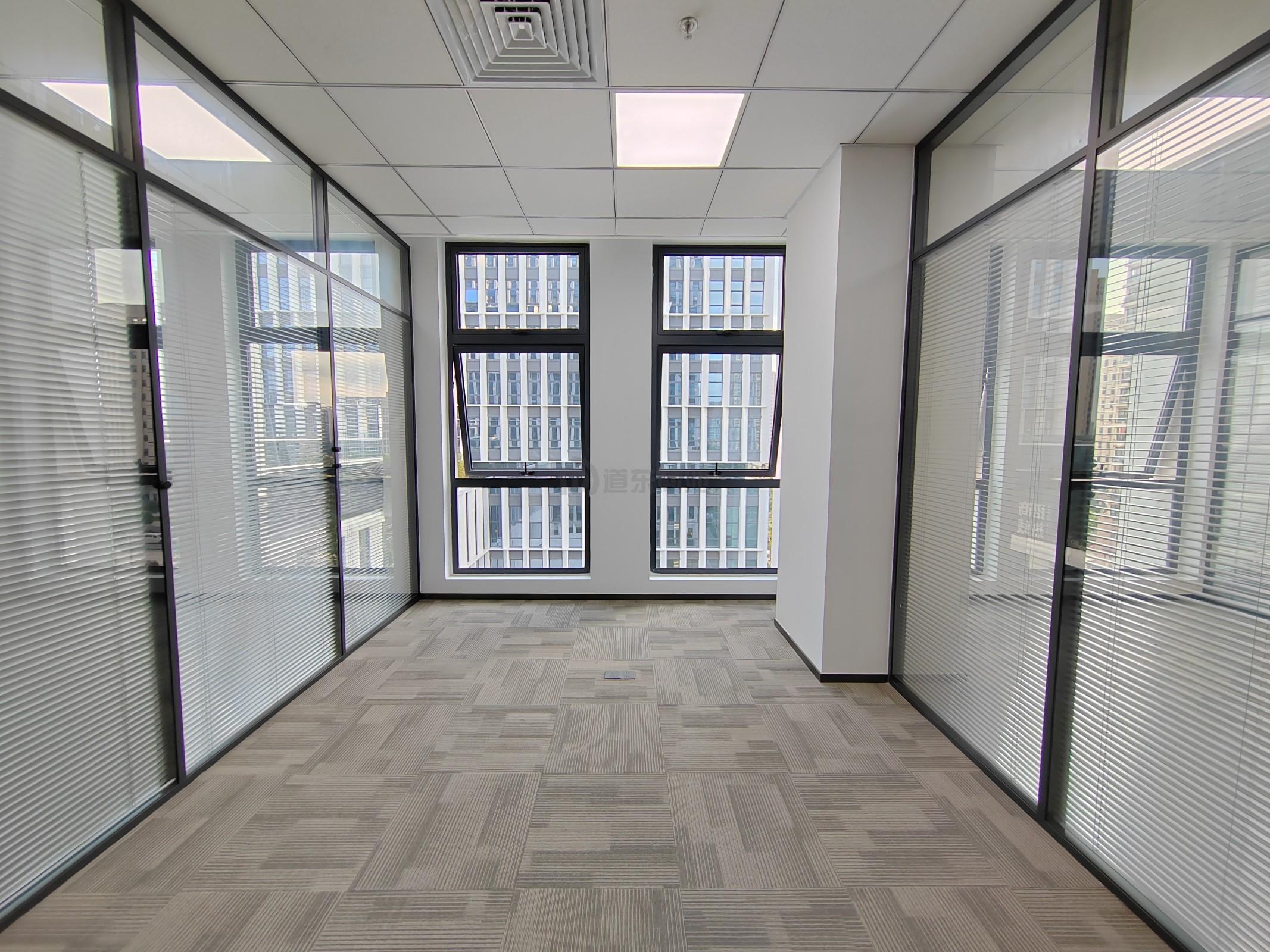 天圣达科创中心面积295平