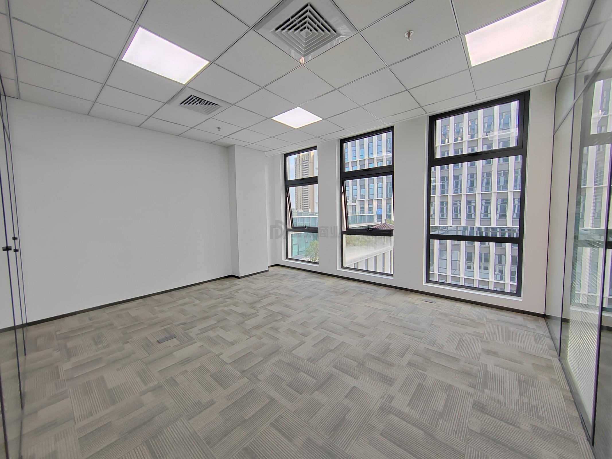 天圣达科创中心面积295平