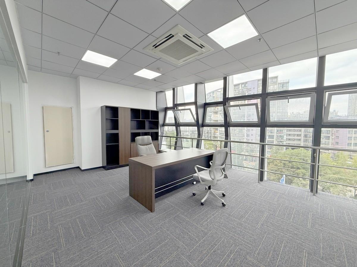 芯享汇面积157平