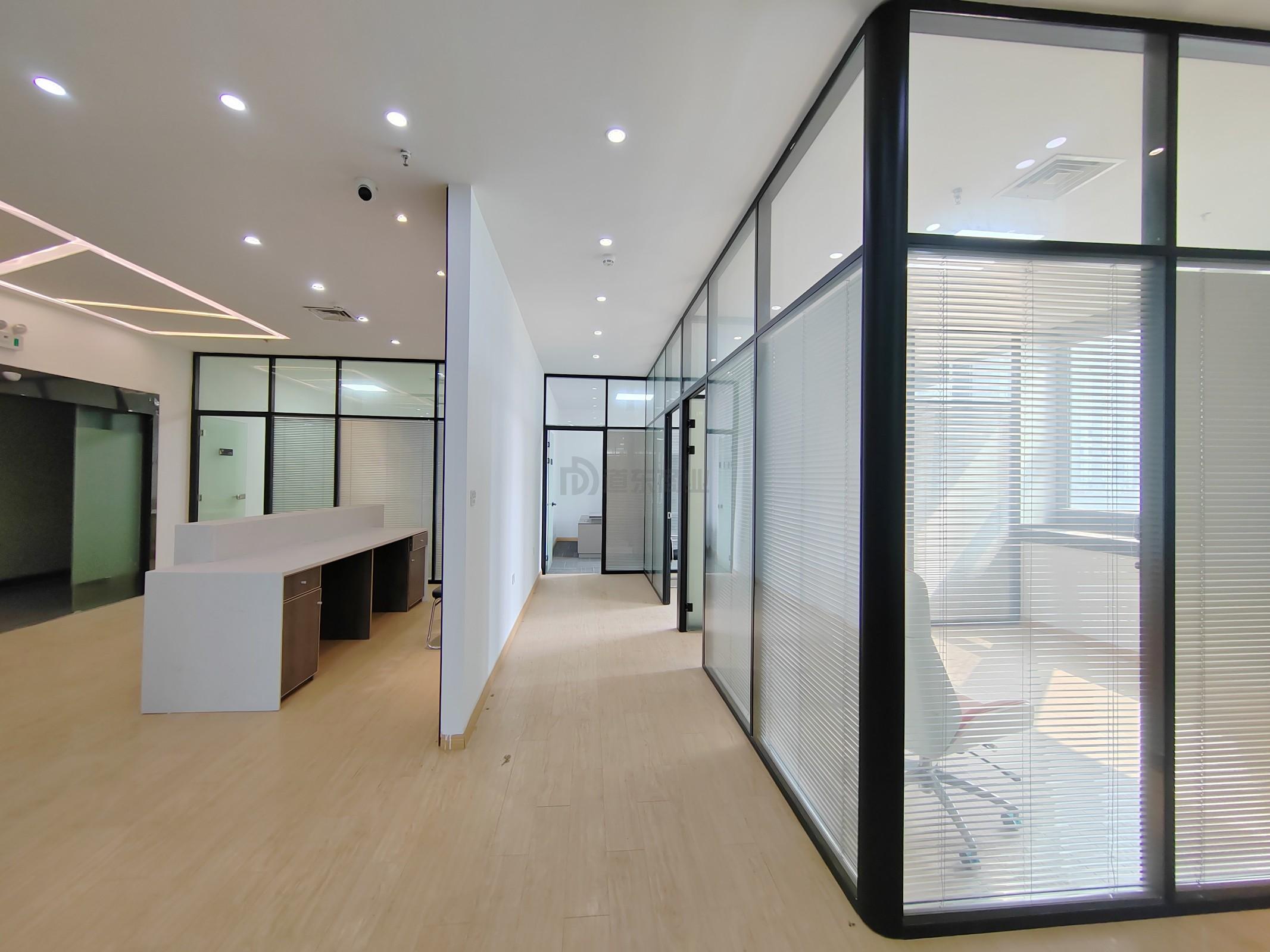 茂业世金中心面积319平