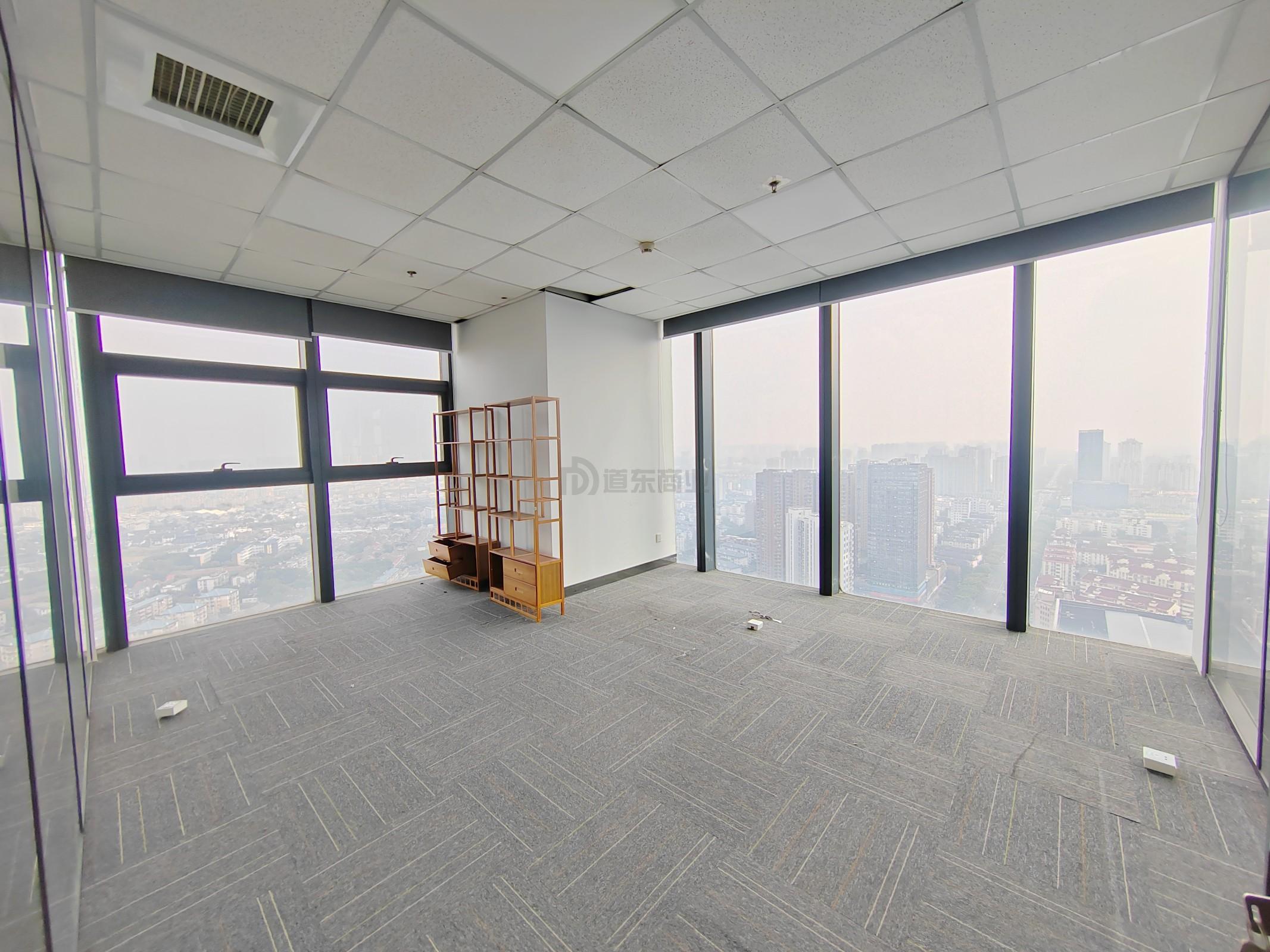 茂业世金中心面积354平