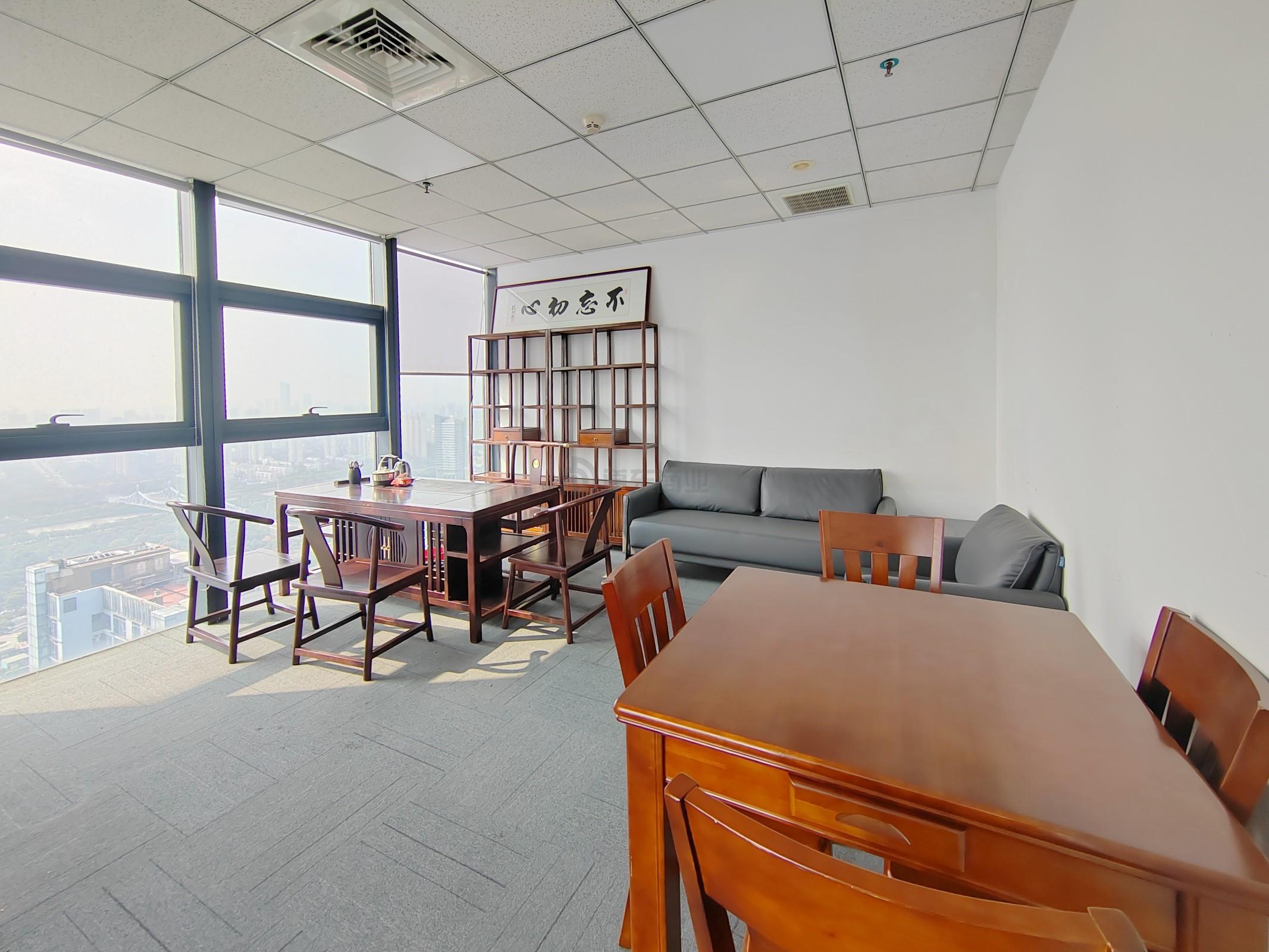 茂业世金中心面积354平