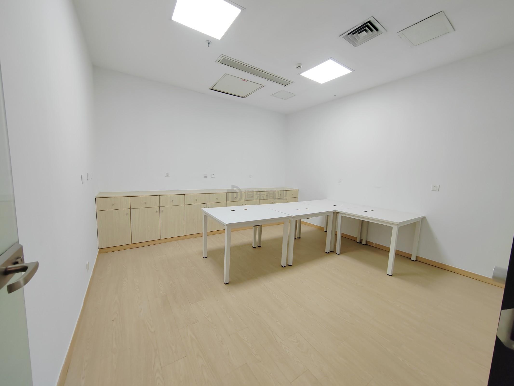 茂业世金中心面积319平