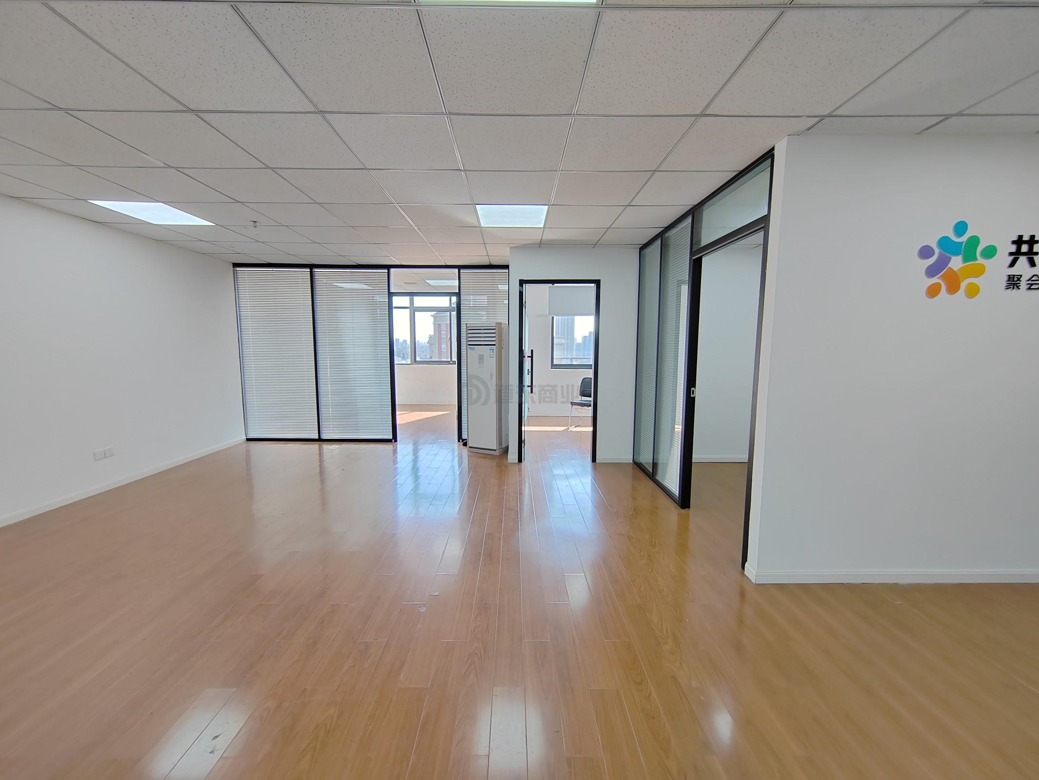 五爱人家面积120平