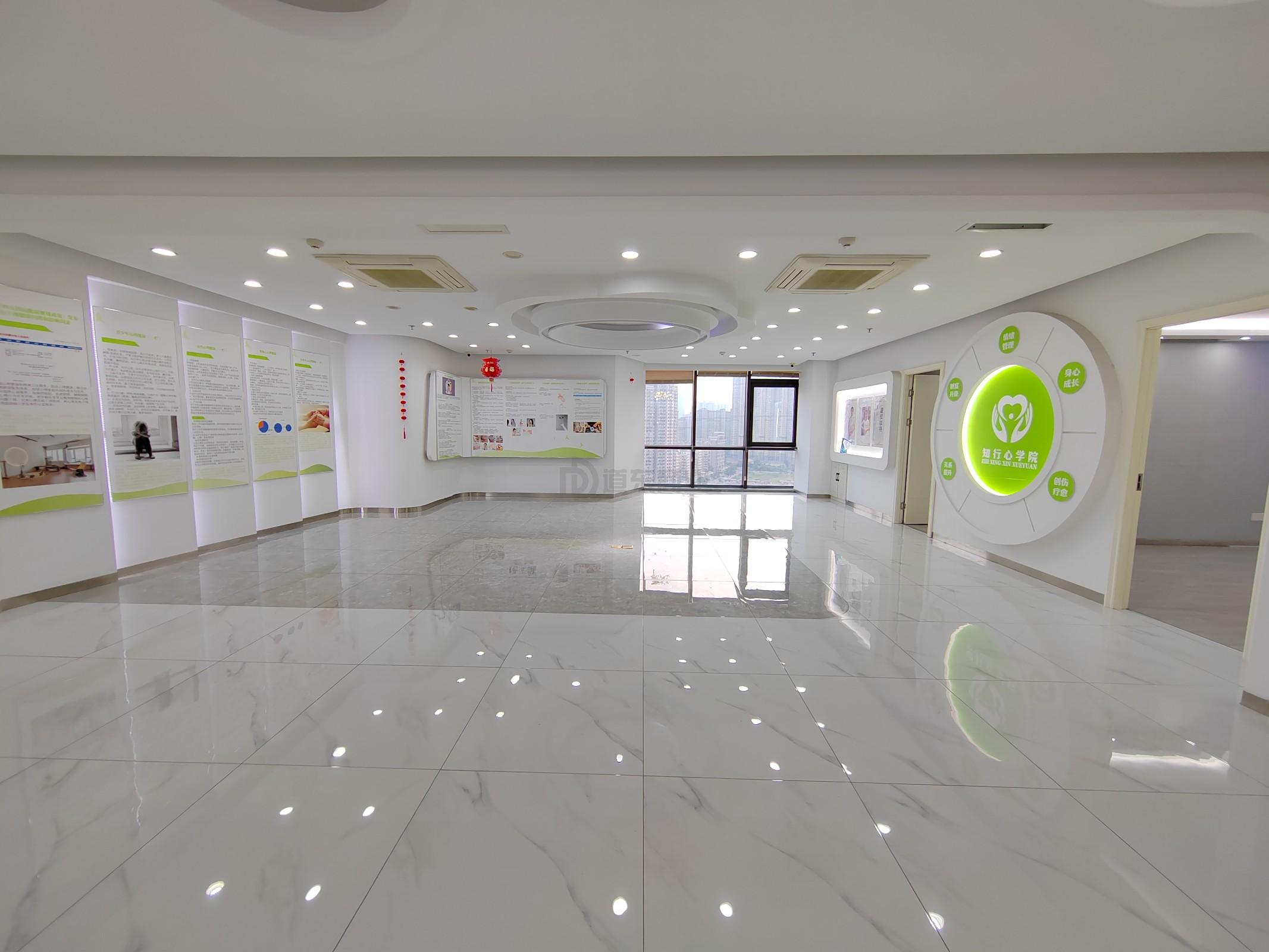 圆融发展中心面积652平