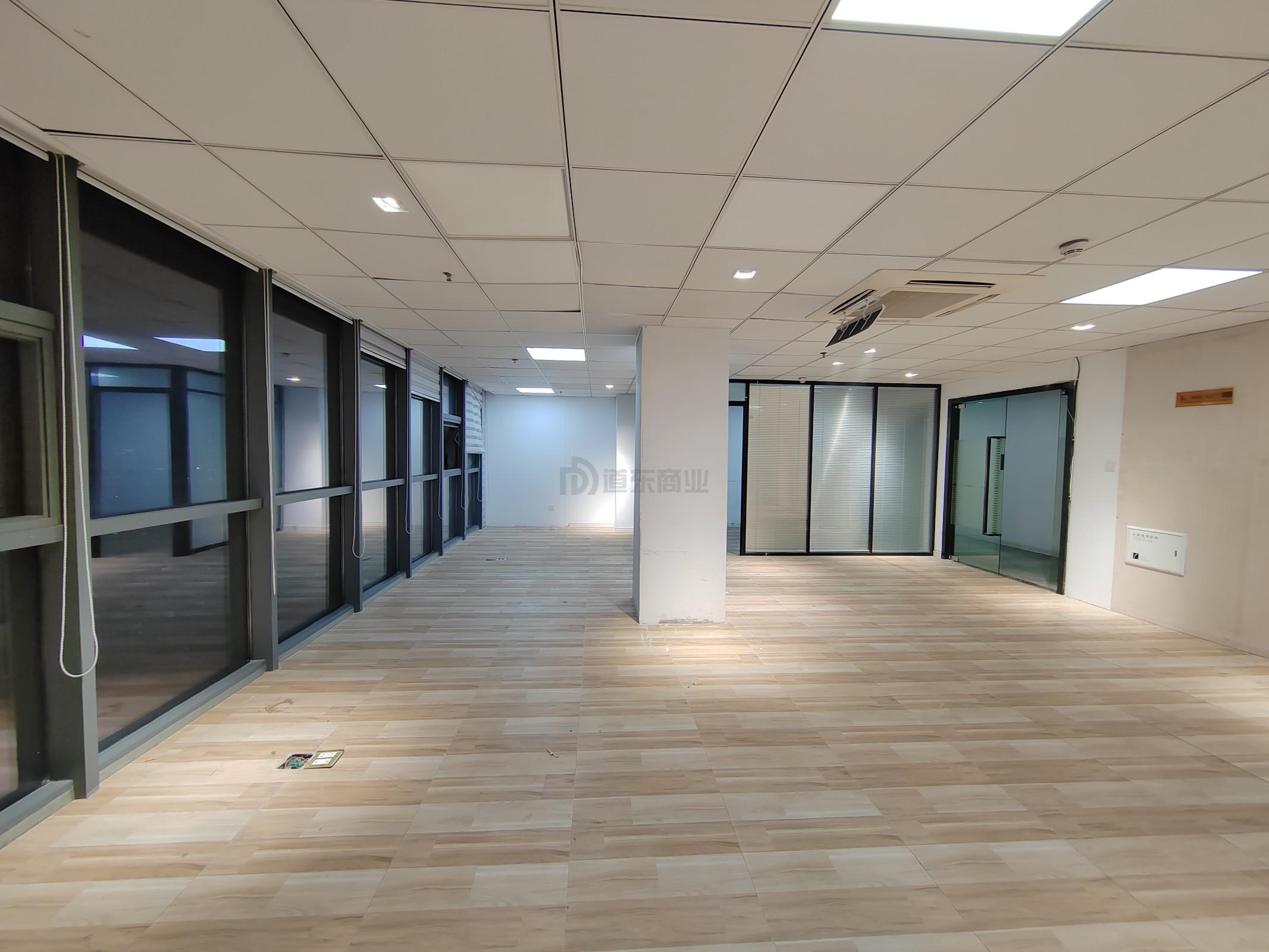 恒威大厦面积89平