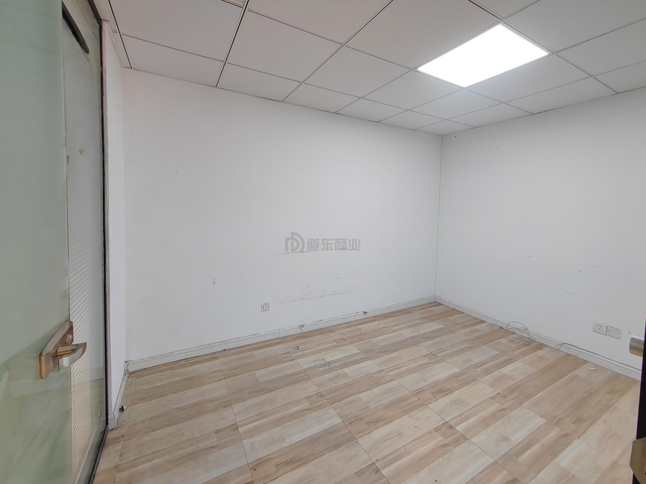 恒威大厦面积89平