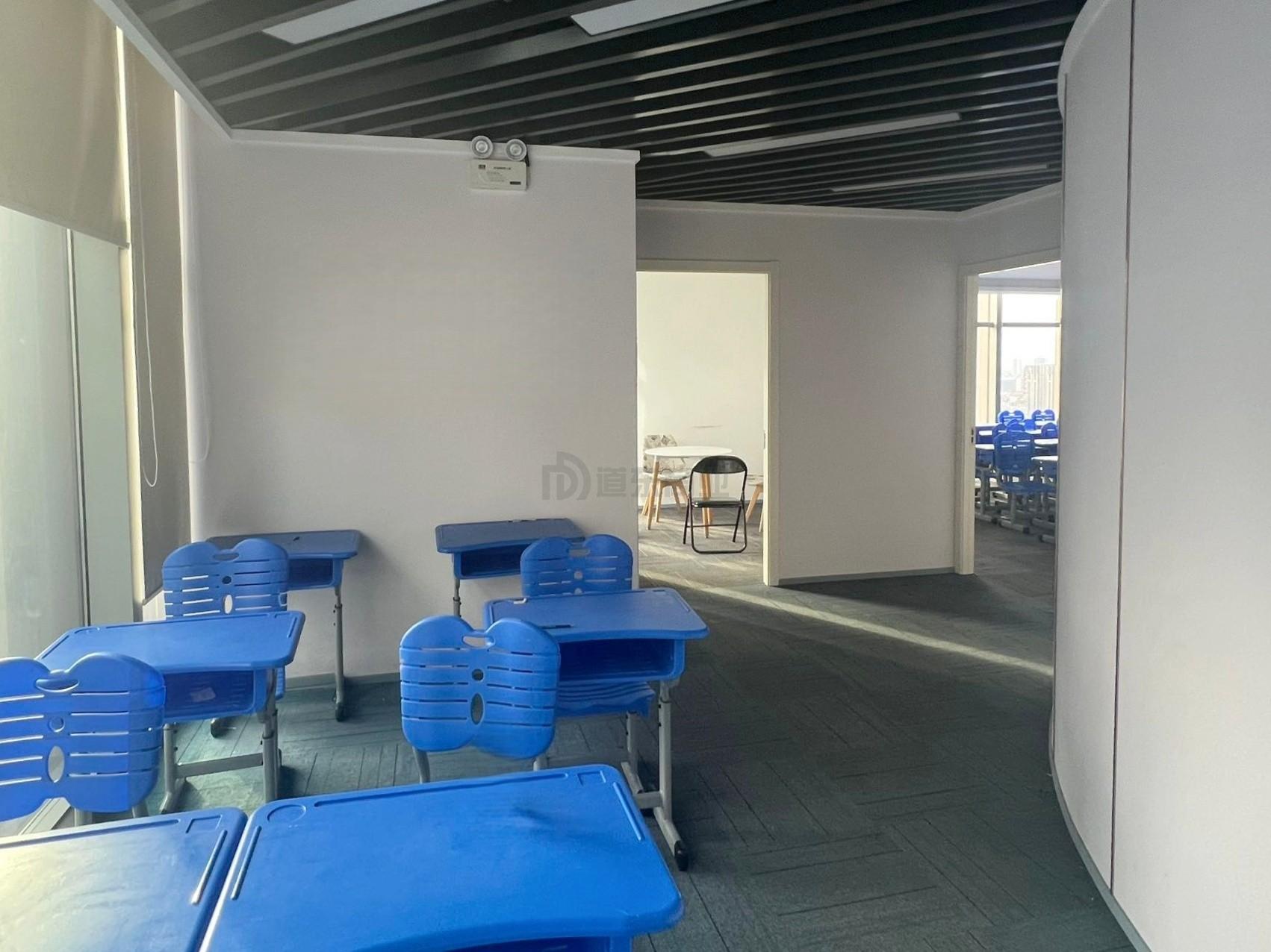 海岸中心面积349平