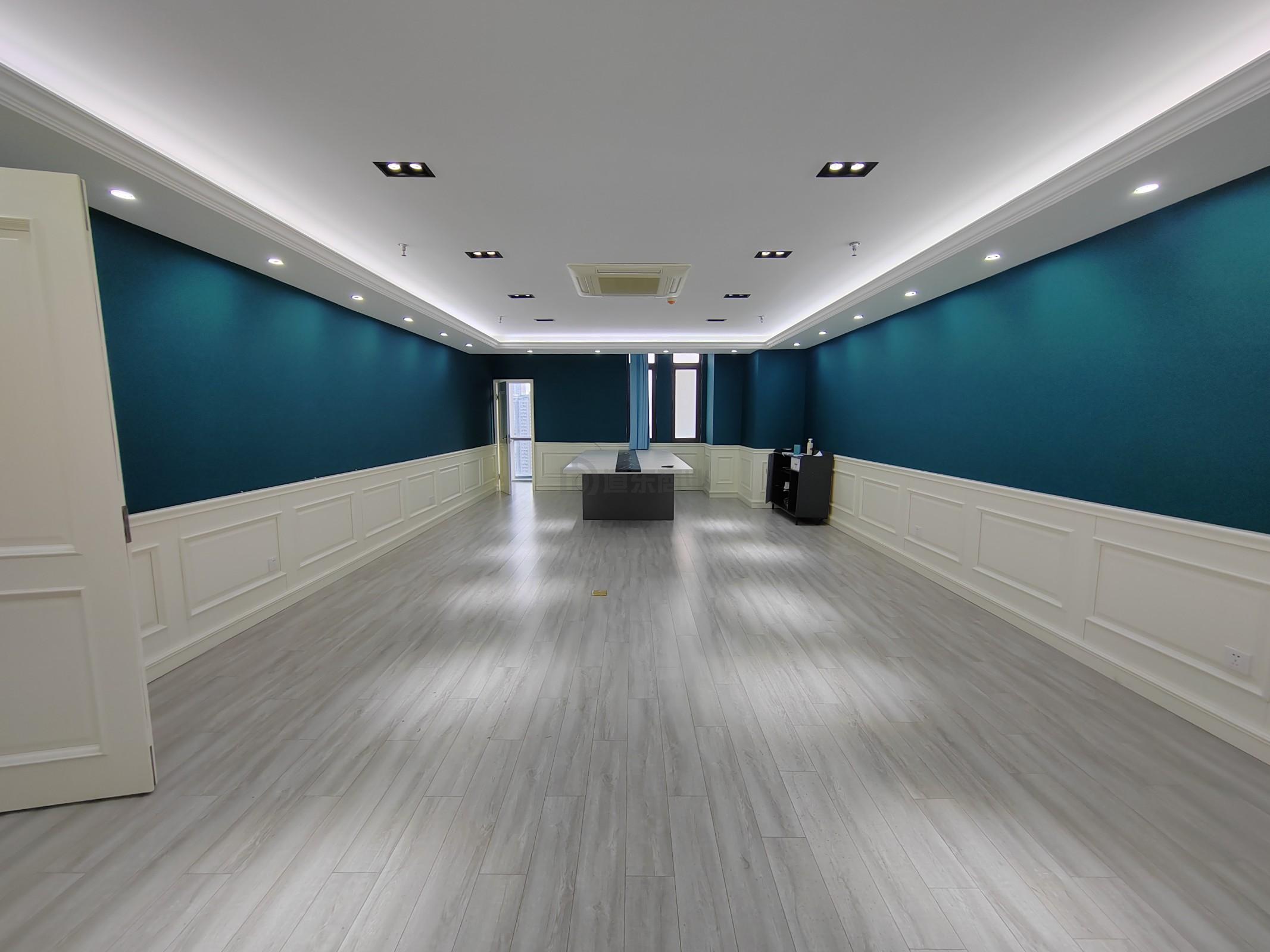 圆融发展中心面积652平