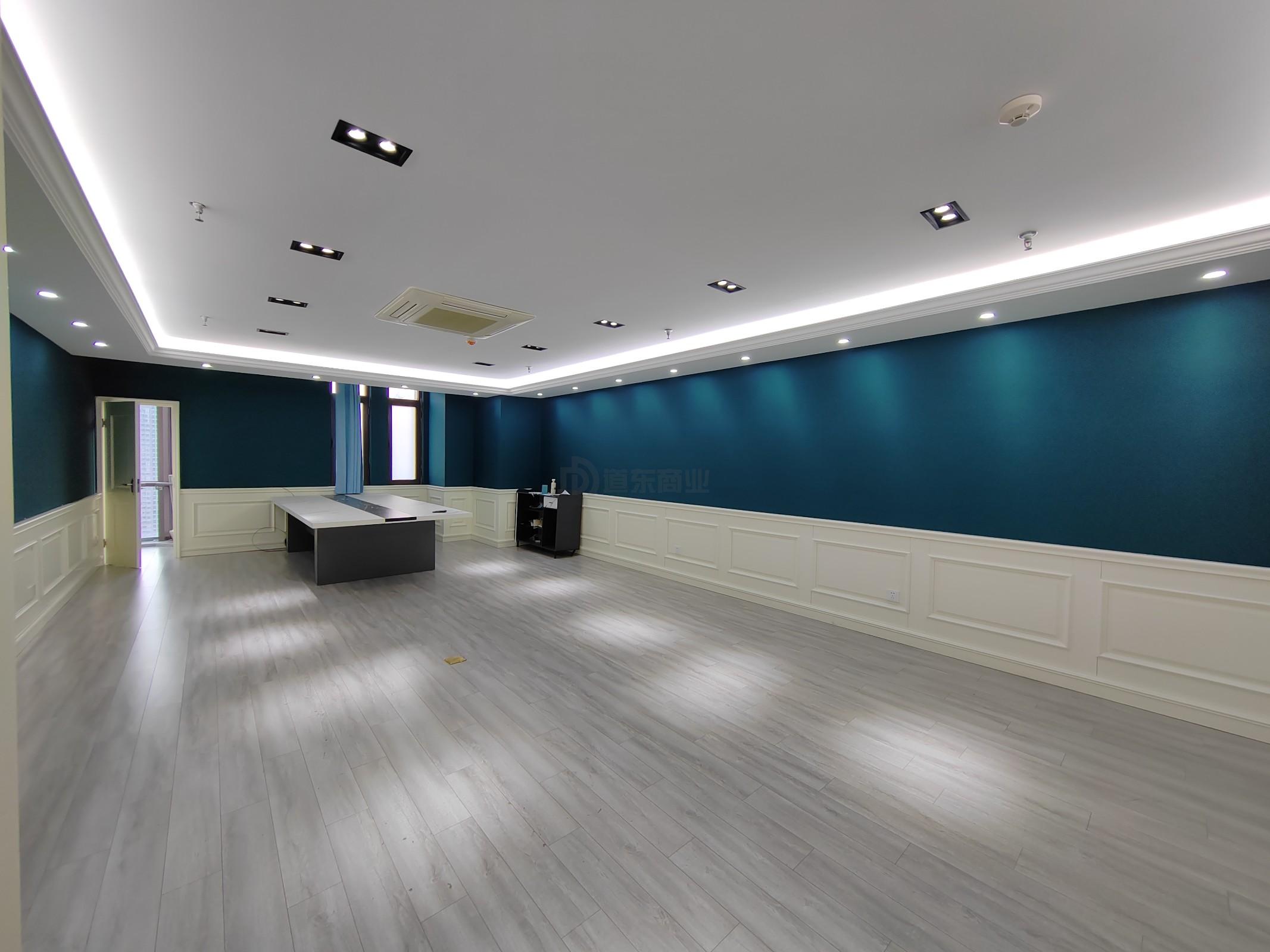 圆融发展中心面积652平