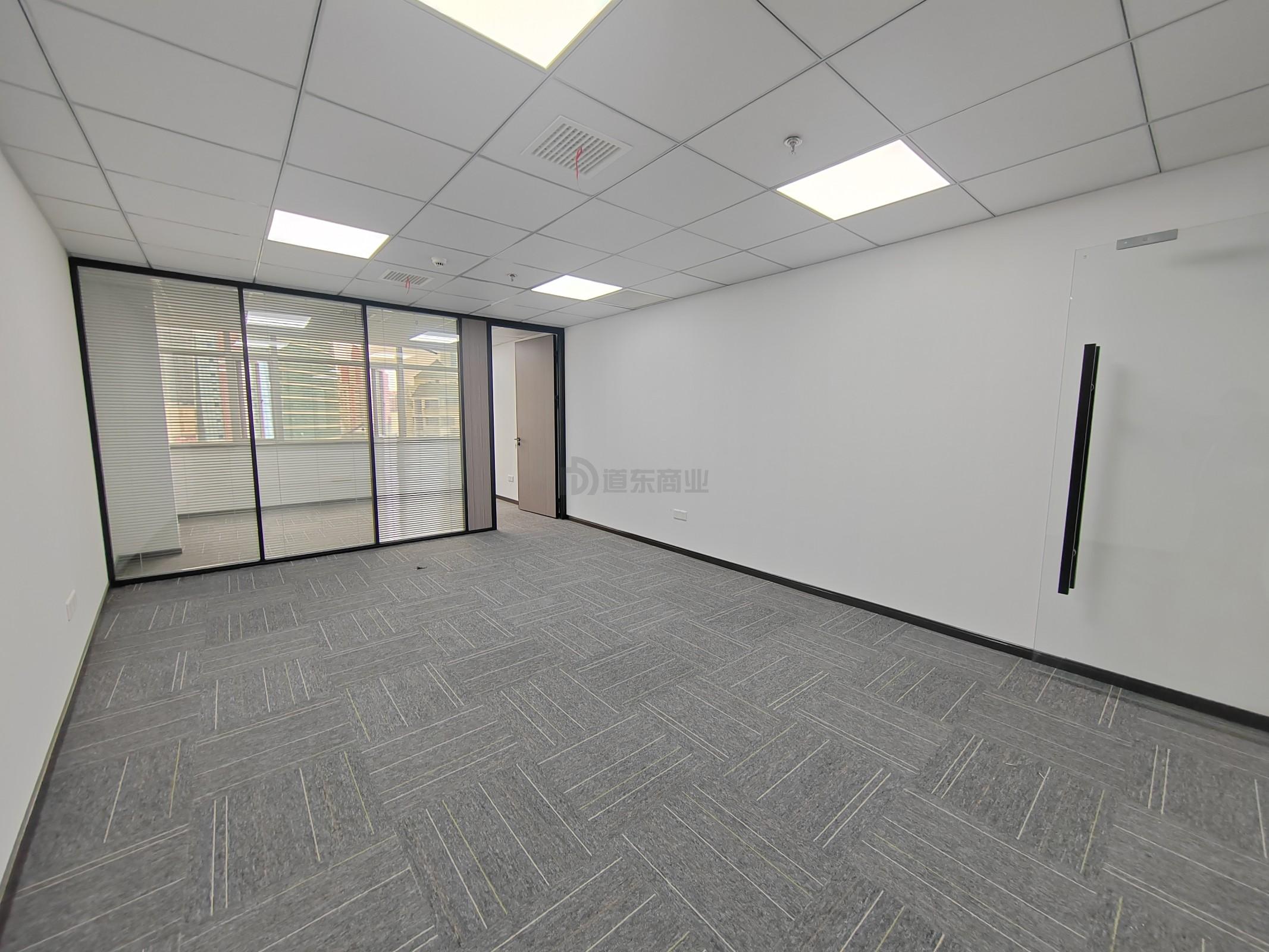 锡银大厦面积70平