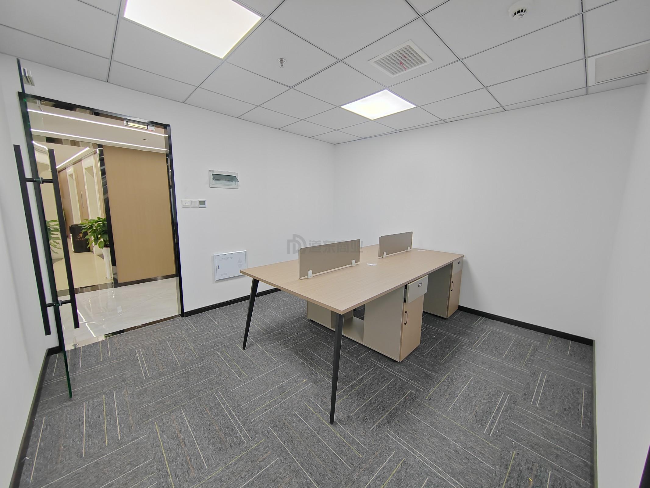 锡银大厦面积70平