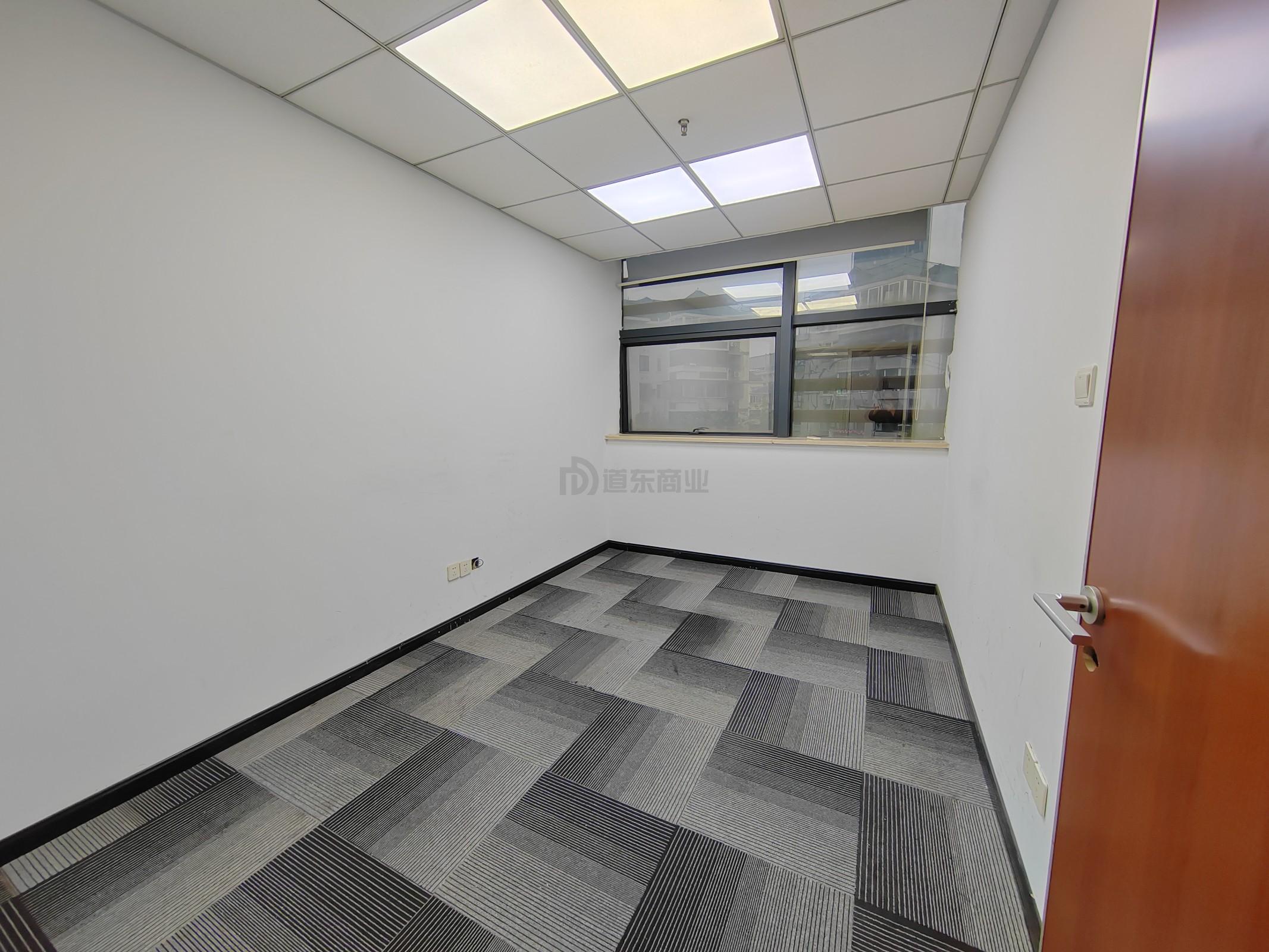 金阳大厦面积102平