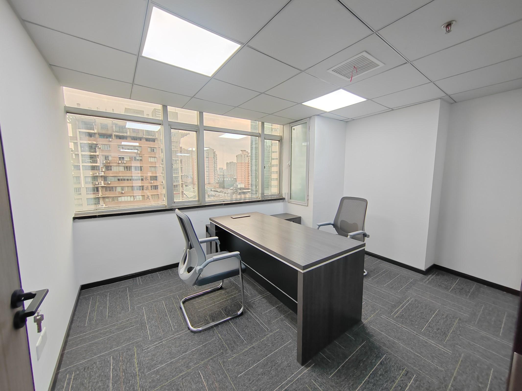 锡银大厦面积70平