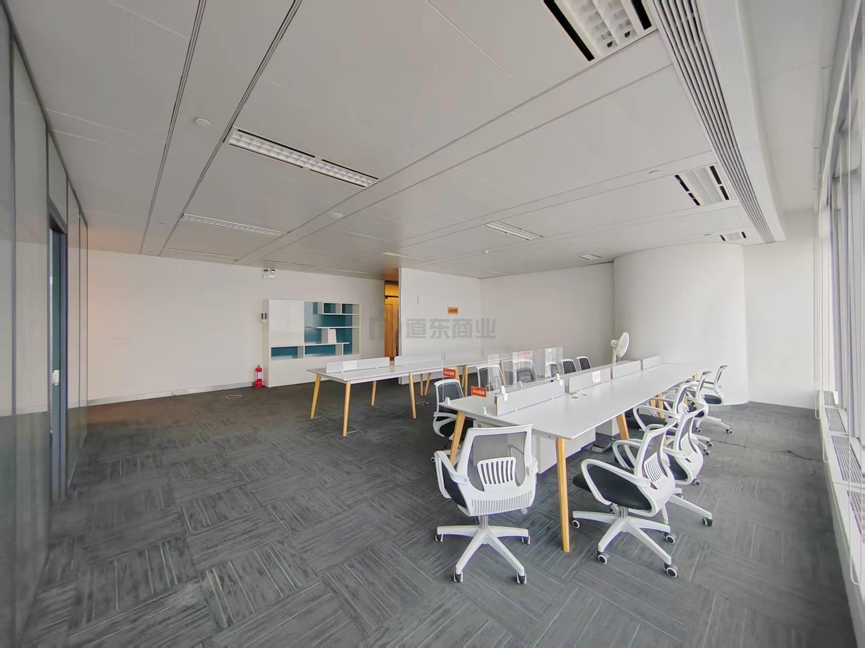 恒隆广场面积130平