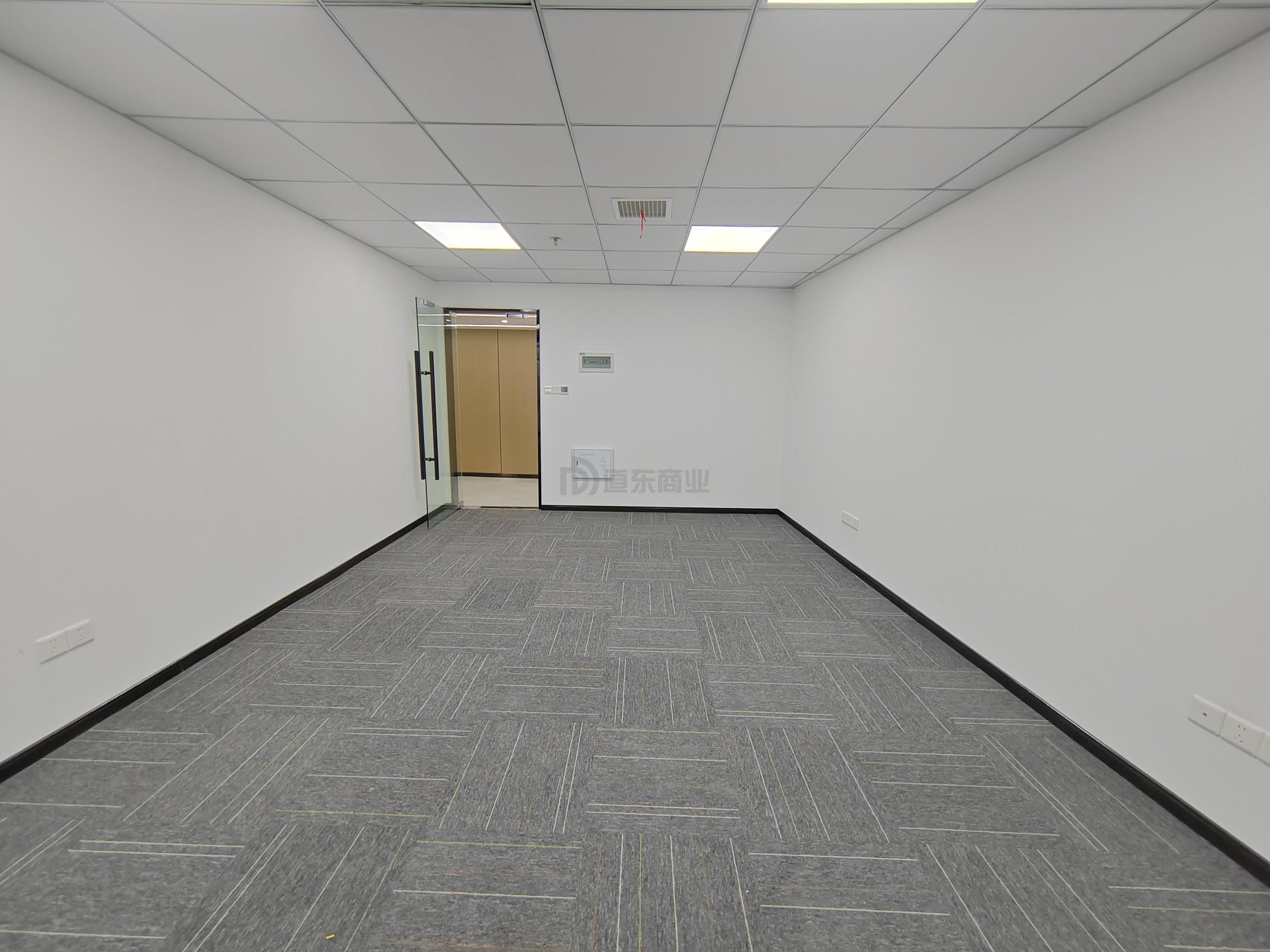 锡银大厦面积70平