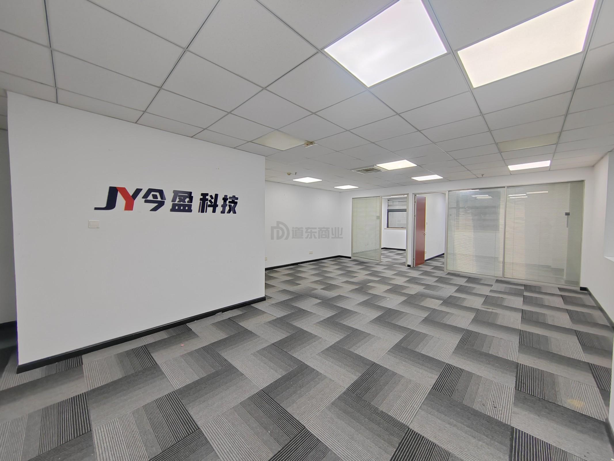 金阳大厦面积102平