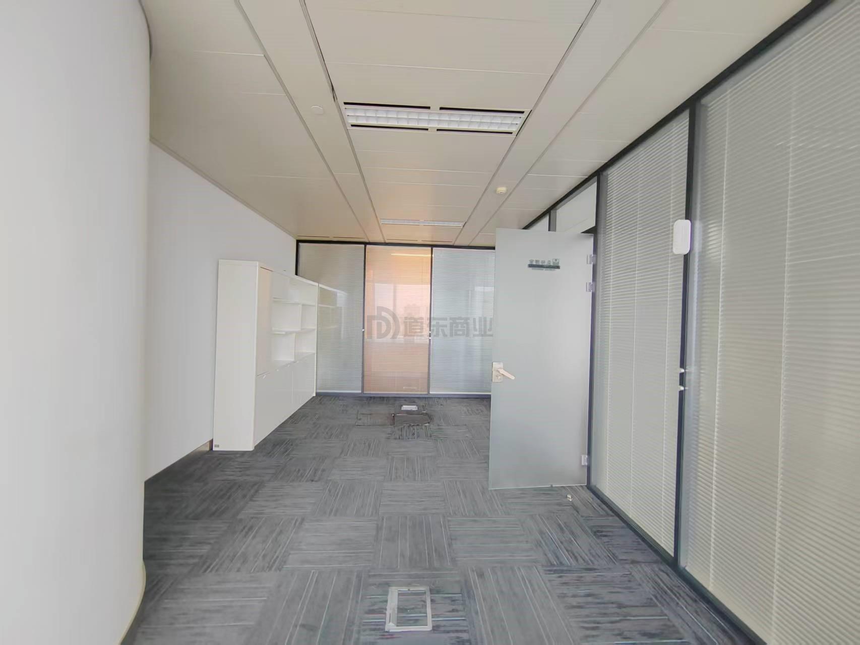 恒隆广场面积130平